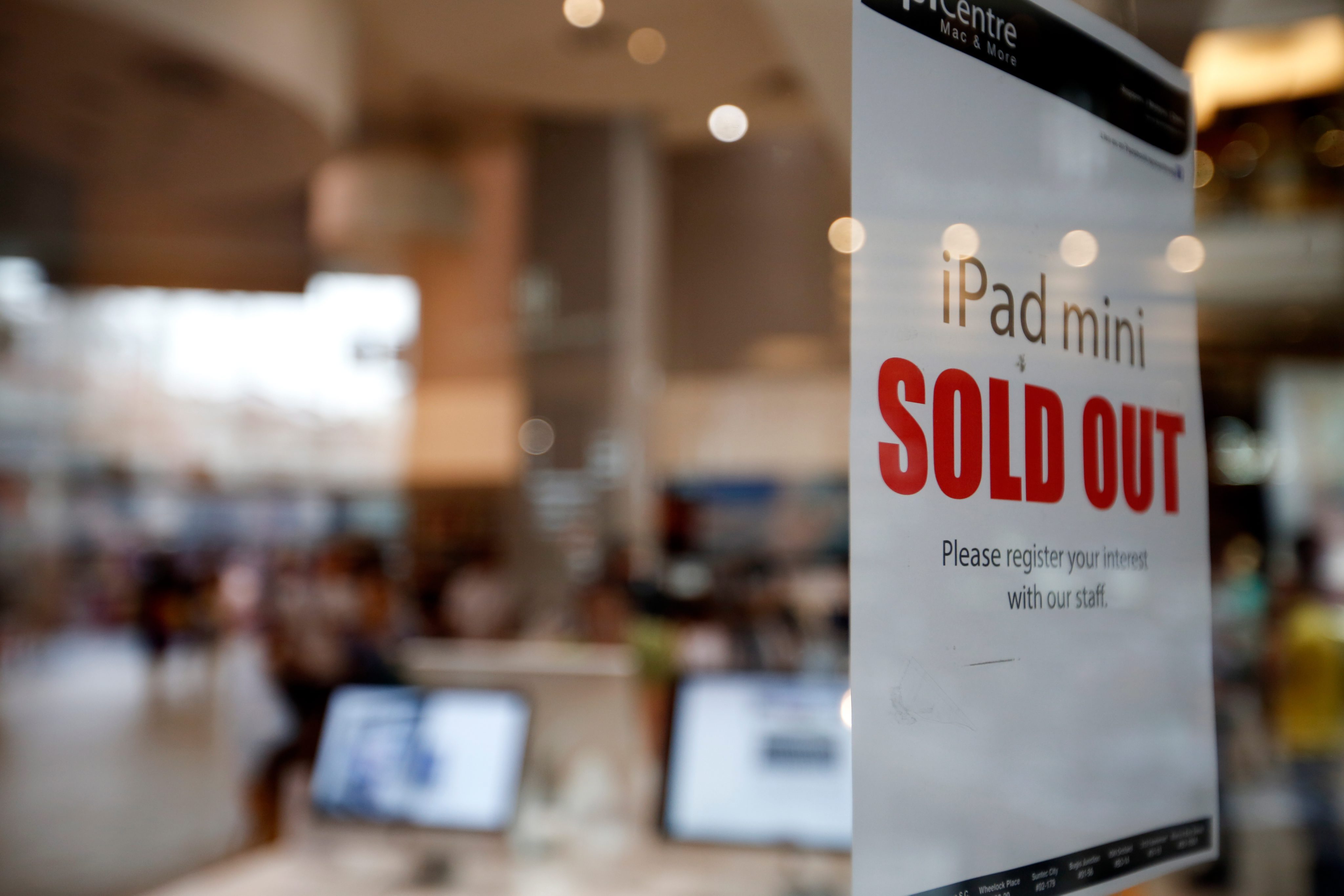 Стартът на iPad mini в Сингапур