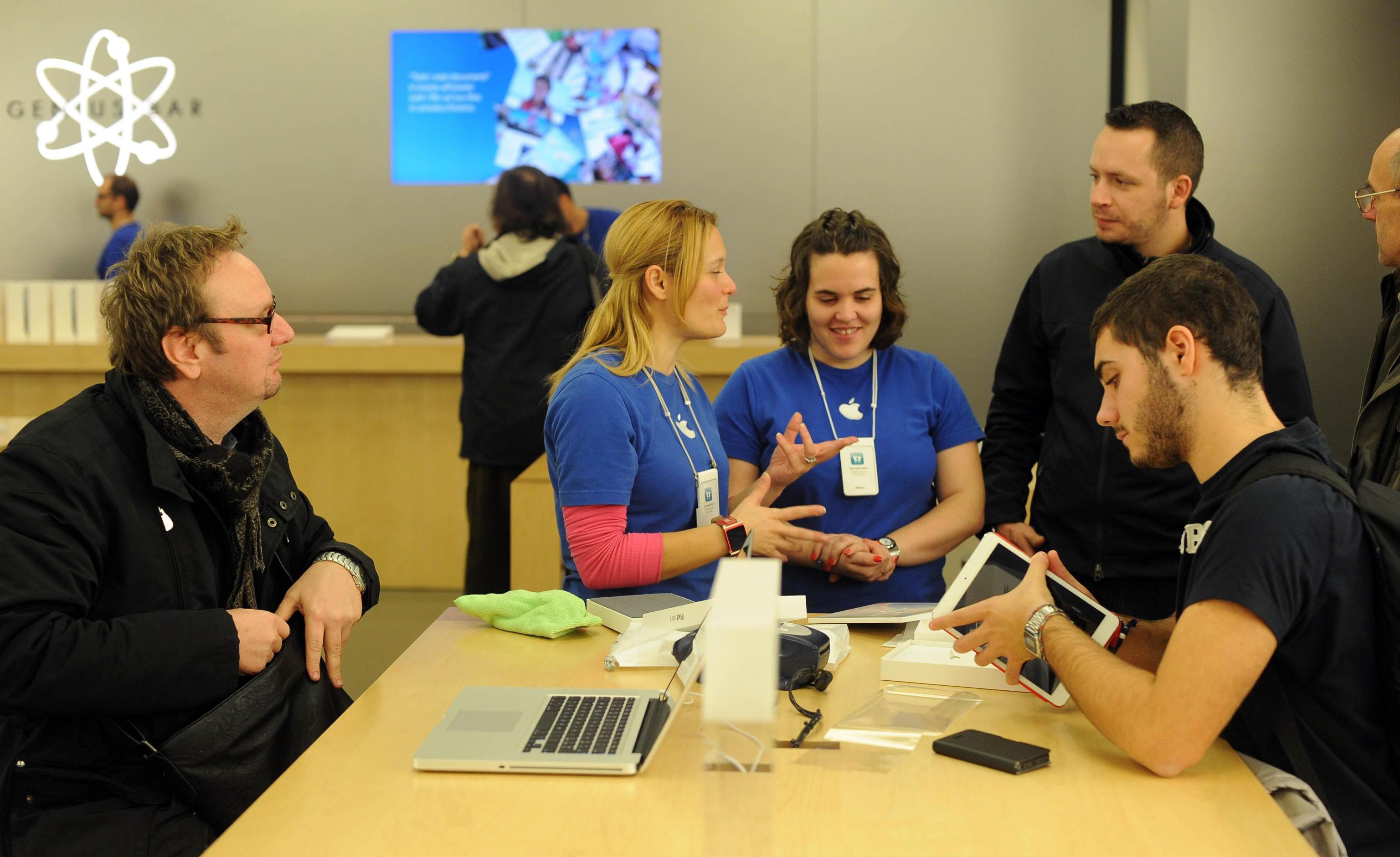 Стартът на iPad mini в Италия