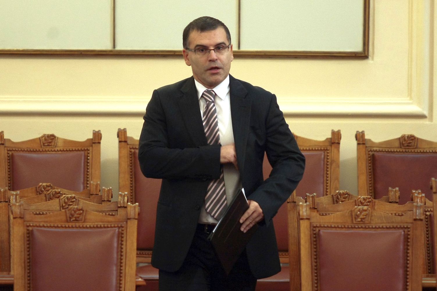 Дянков поиска глас за банковия съюз
