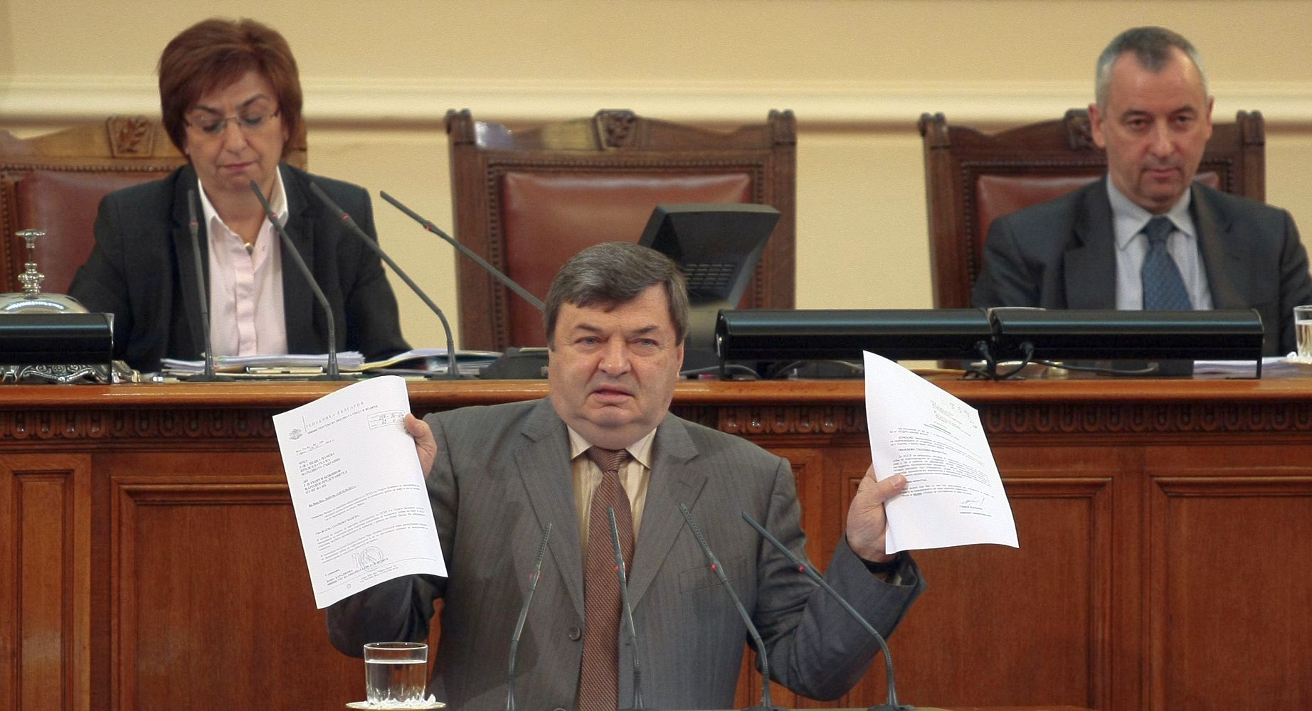 Георги Божинов дълги години беше депутат от БСП