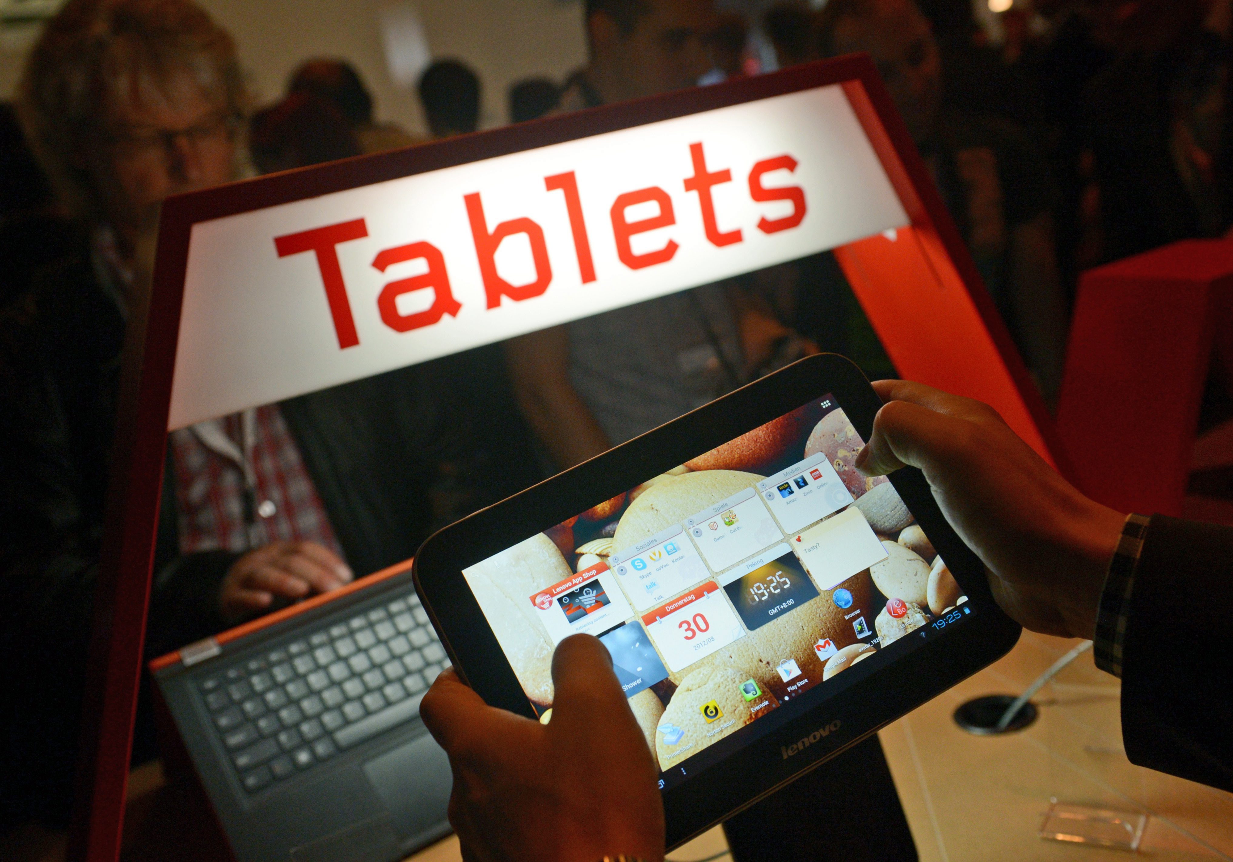 Северна Корея създаде собствен таблет