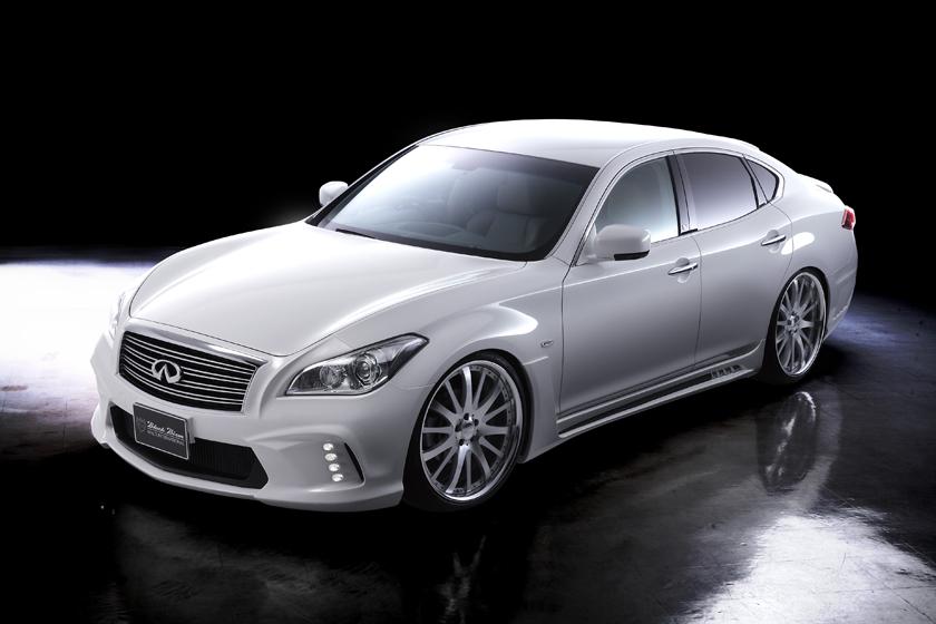 Infiniti M получи Black Bison пакет