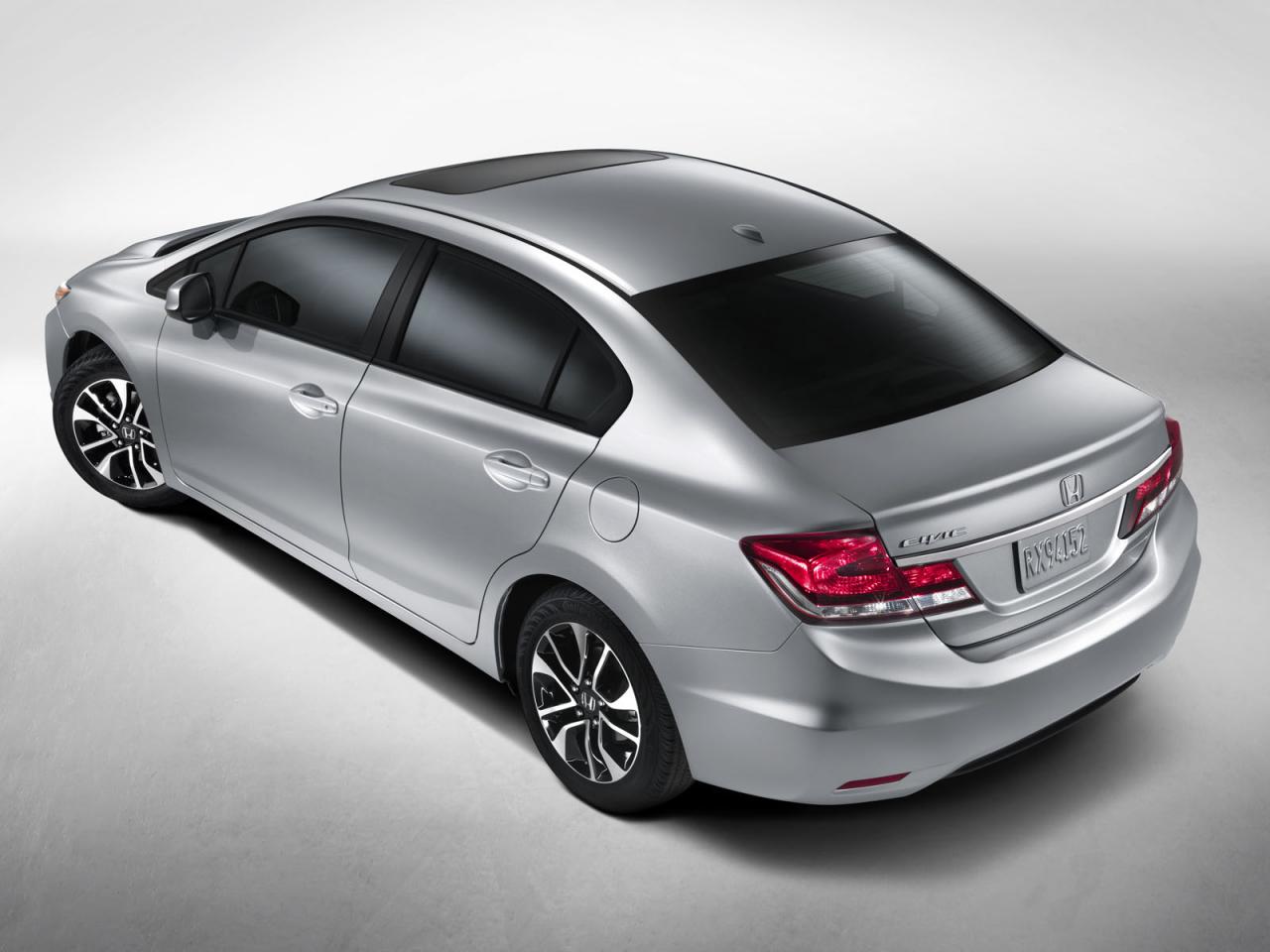 Honda разкри фейслифта на Civic за САЩ