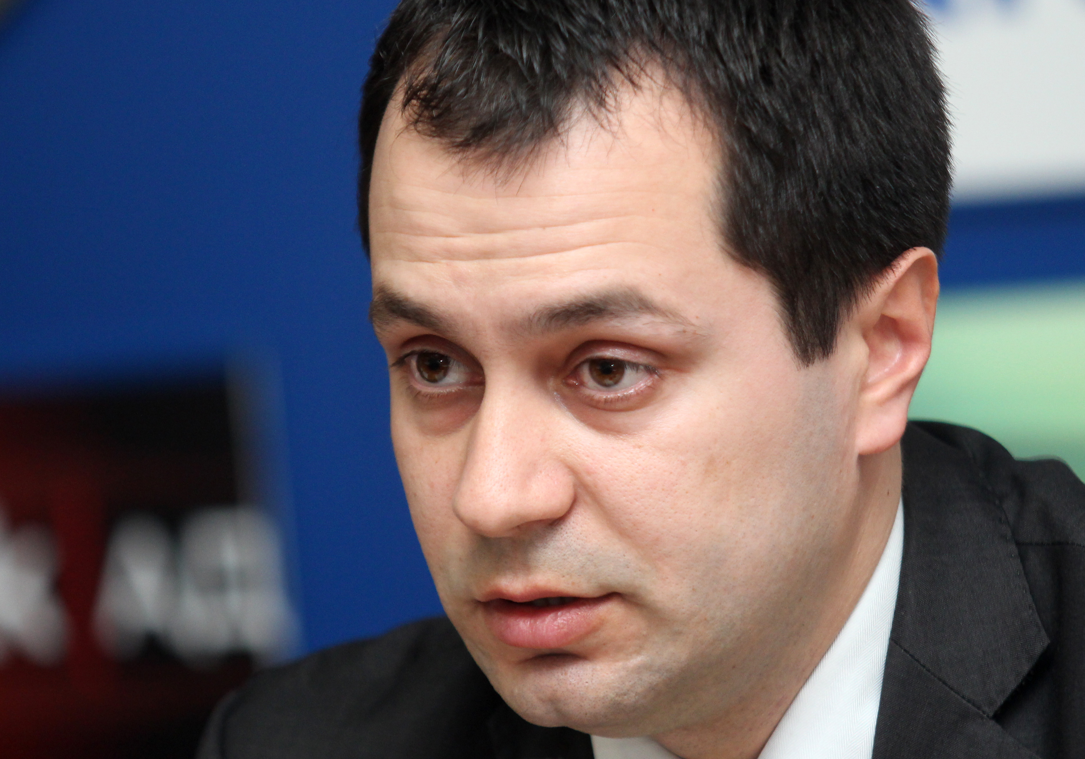 Директорът на Агенцията за закрила на детето Калин Каменов отрече ...