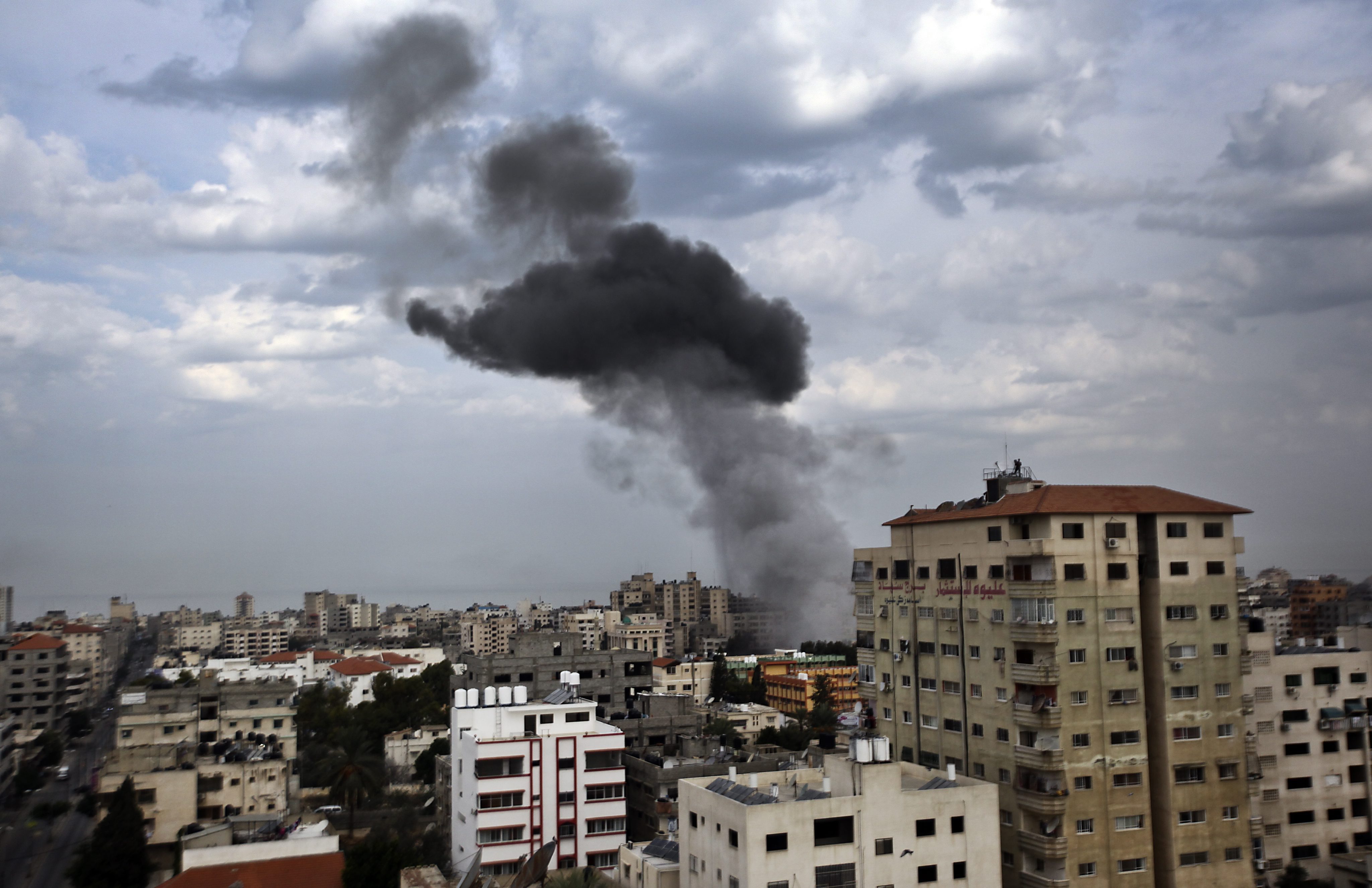 След обстрел по Газа
