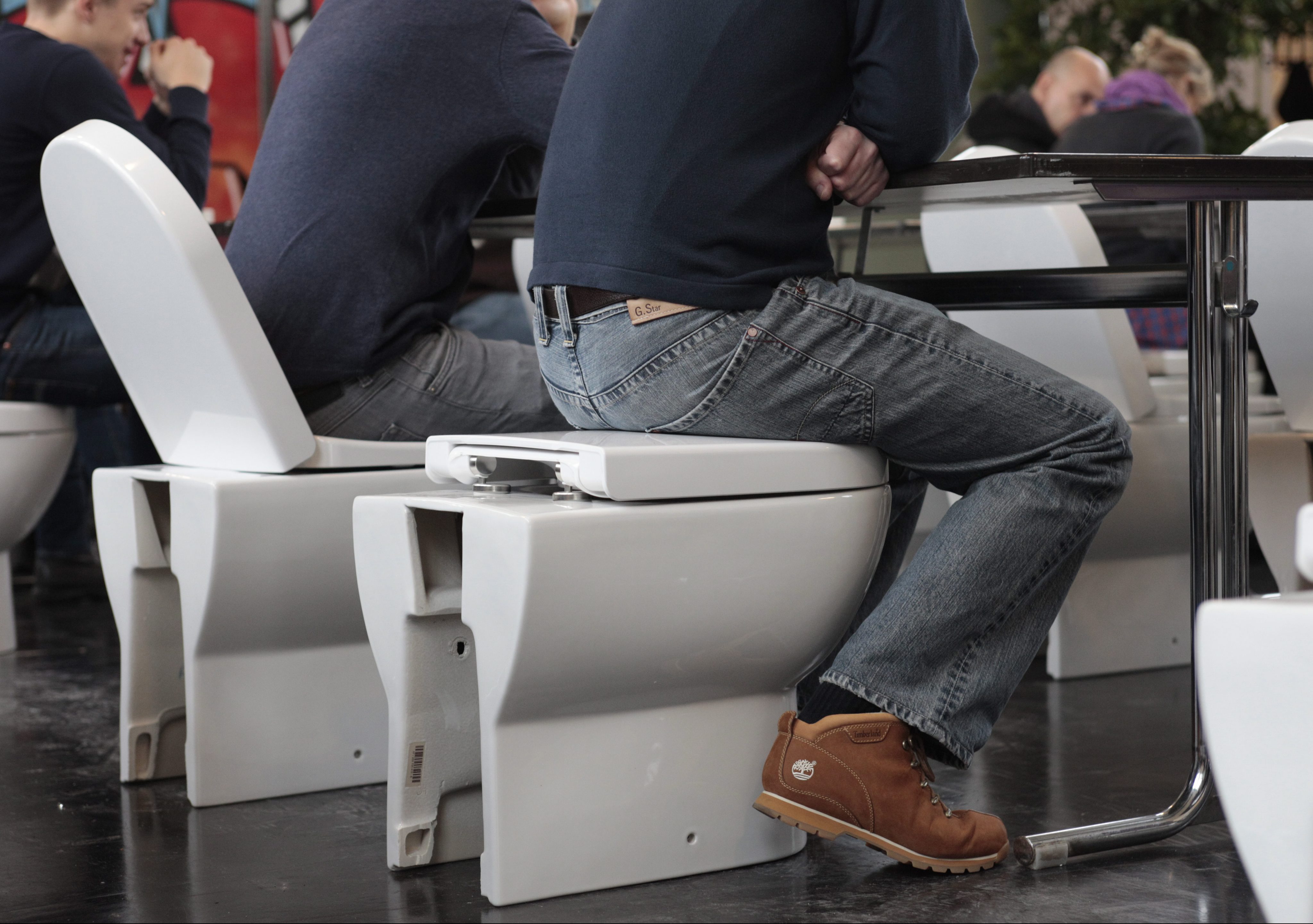 Проектът за ремонтиране на училищни тоалетни в общинските училища в