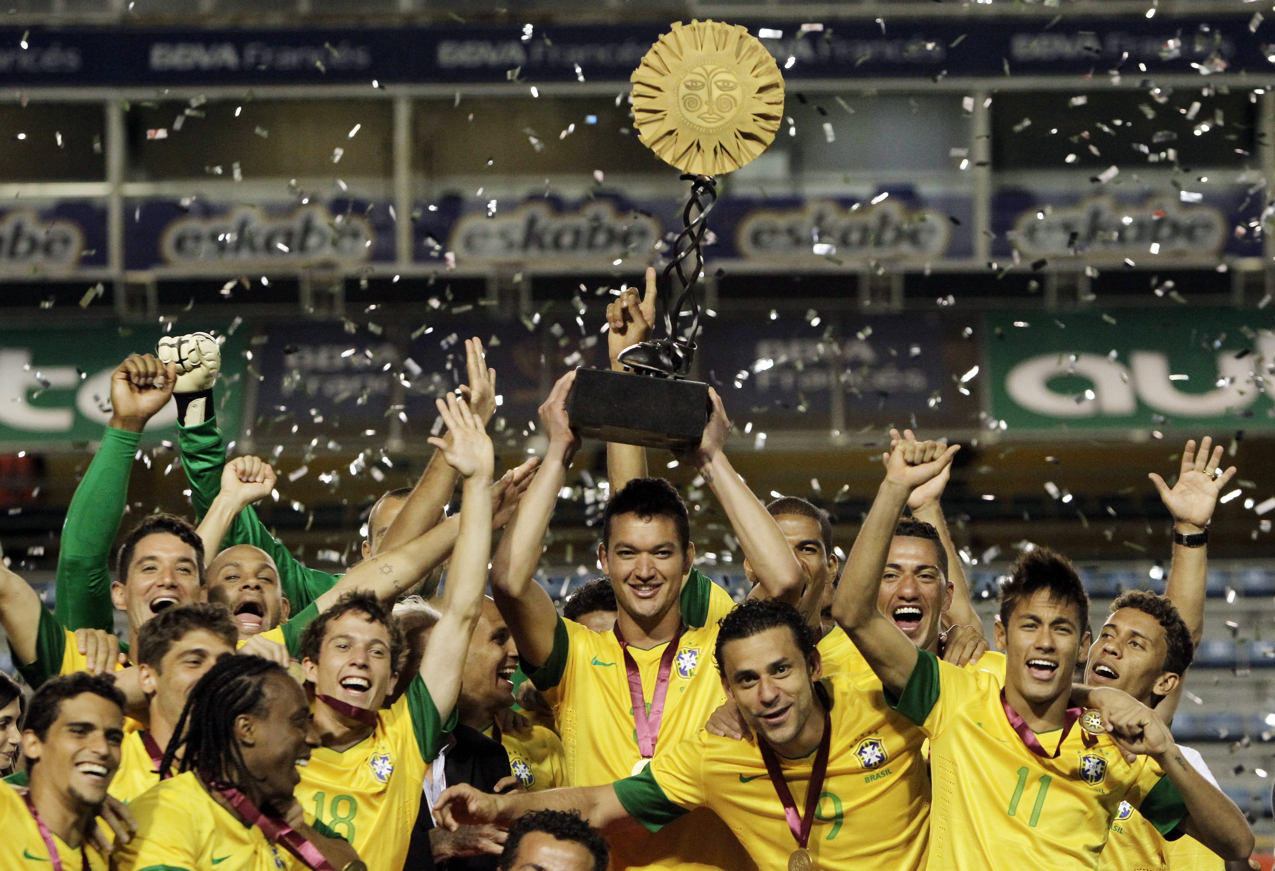 Бразилия с трофея на Южноамериканското Суперкласико