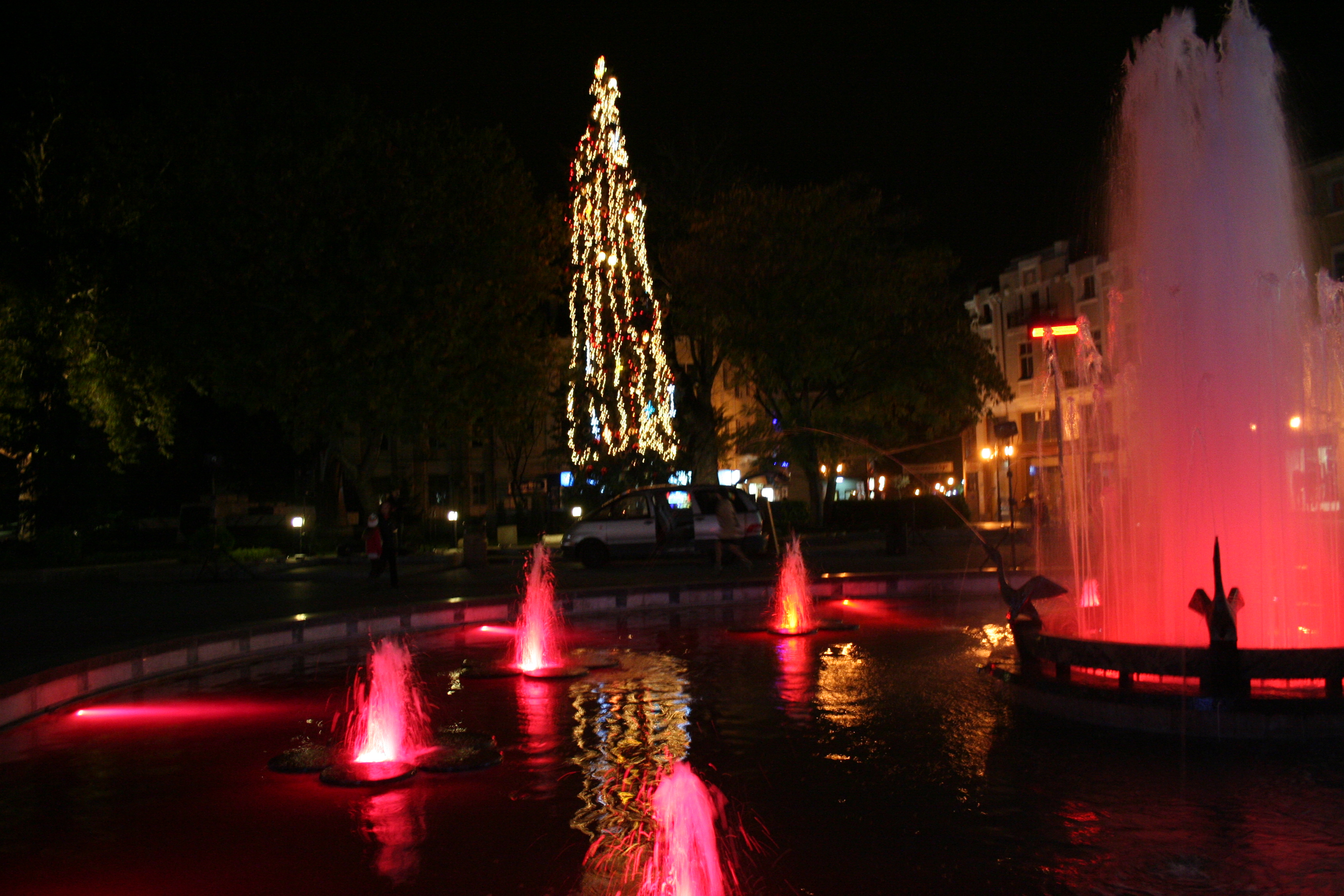 Коледната елха в Пловдив грейва на 1 декември