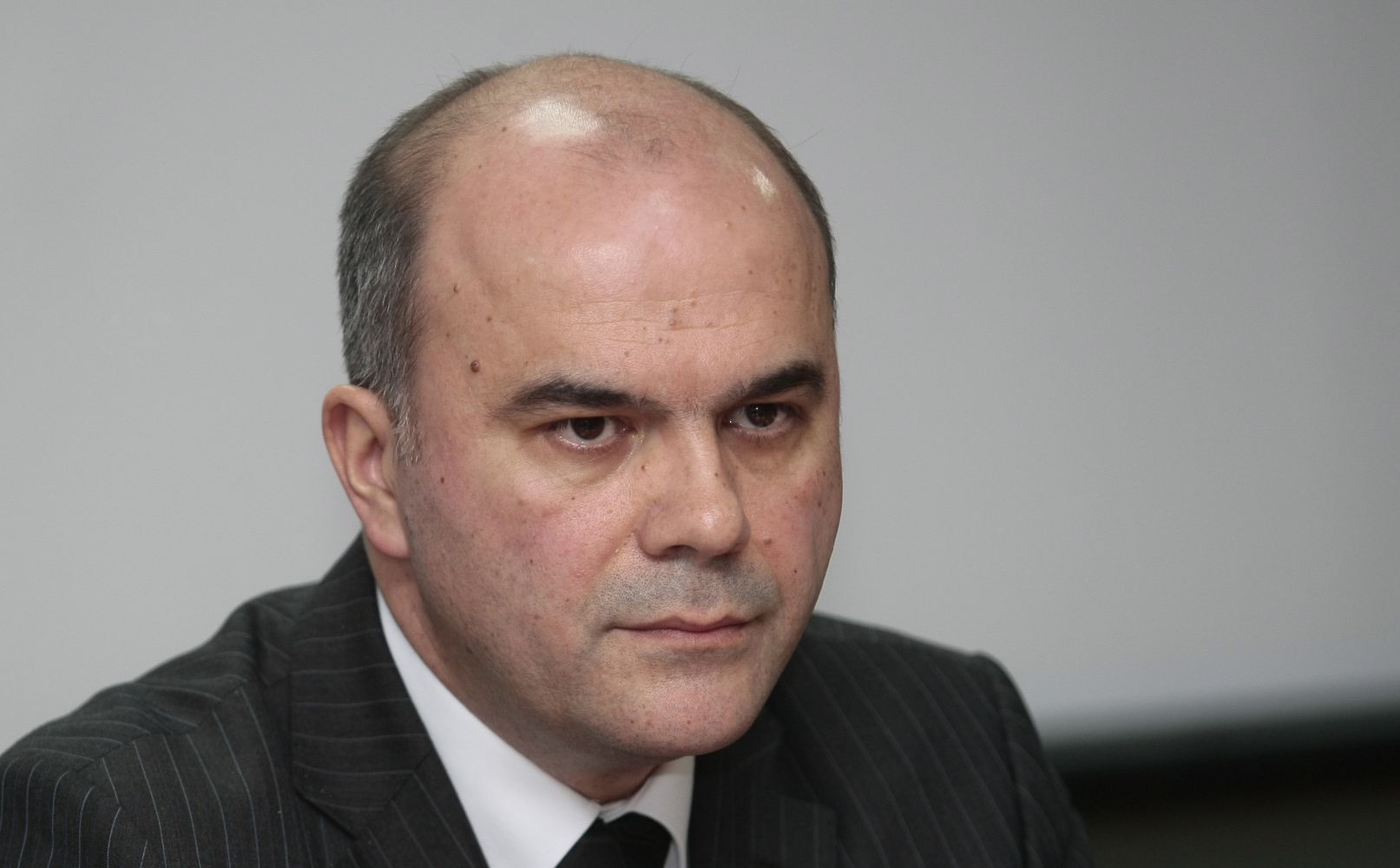 Според Бисер Петков трябва да се търси компромис между исканията на синдикатите и работодателите
