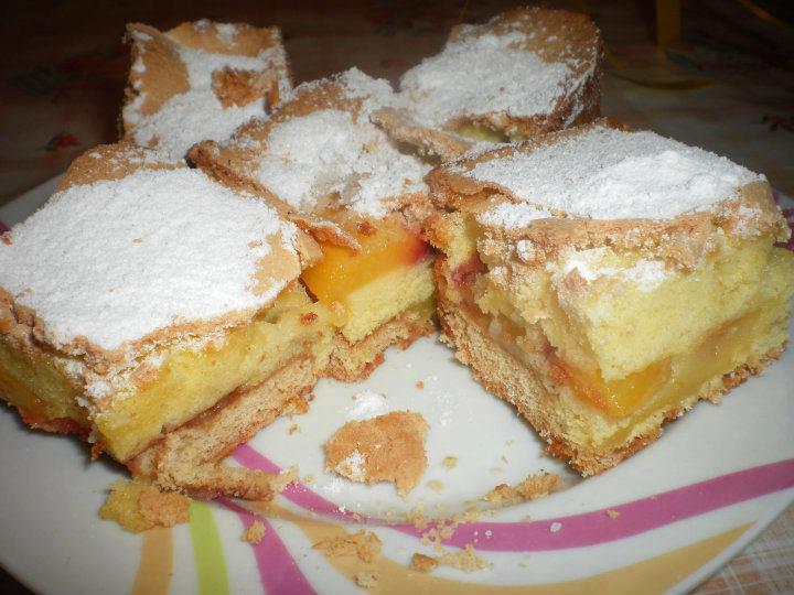 Сладкиш с праскови