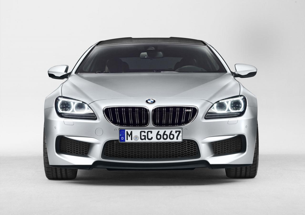 BMW представя M6 GranCoupe на изложението в Детройт