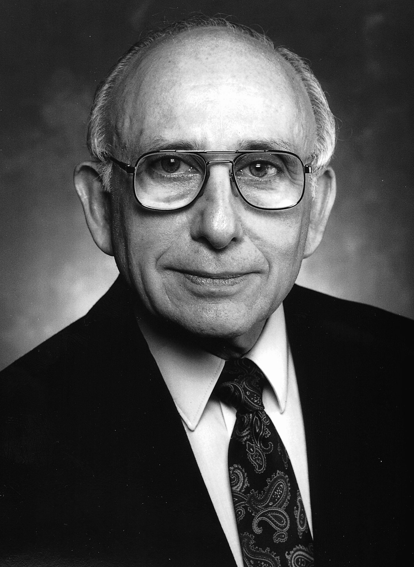 Почина създателят на баркода