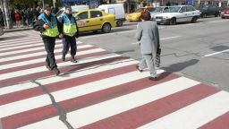 Слагат LED осветление на ”зебрите” в Аспарухово
