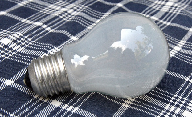 Крушките с нажежаема жичка вече ще бъдат история