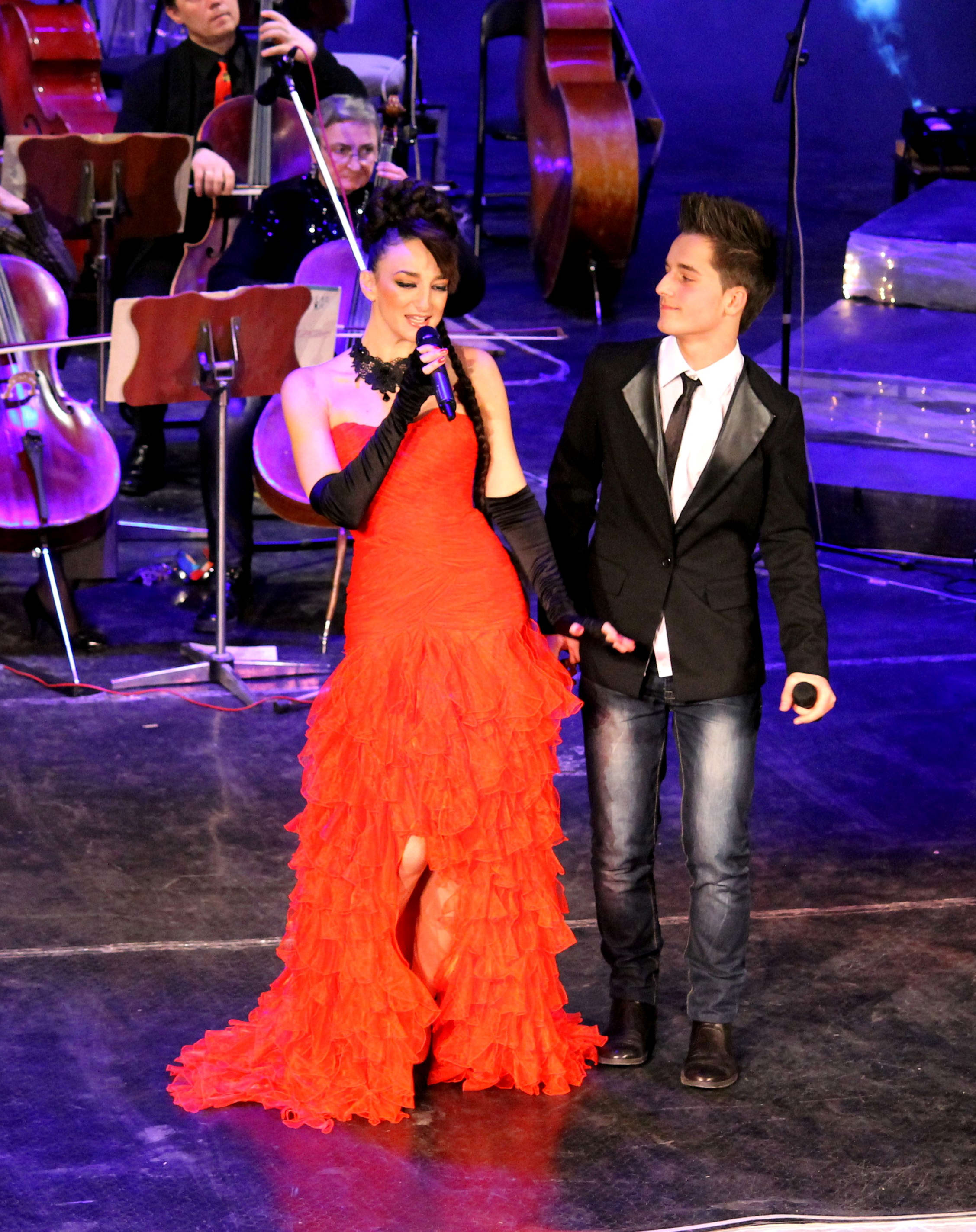 Деси Тенекеджиева събра Богомил и Дивна на свой концерт