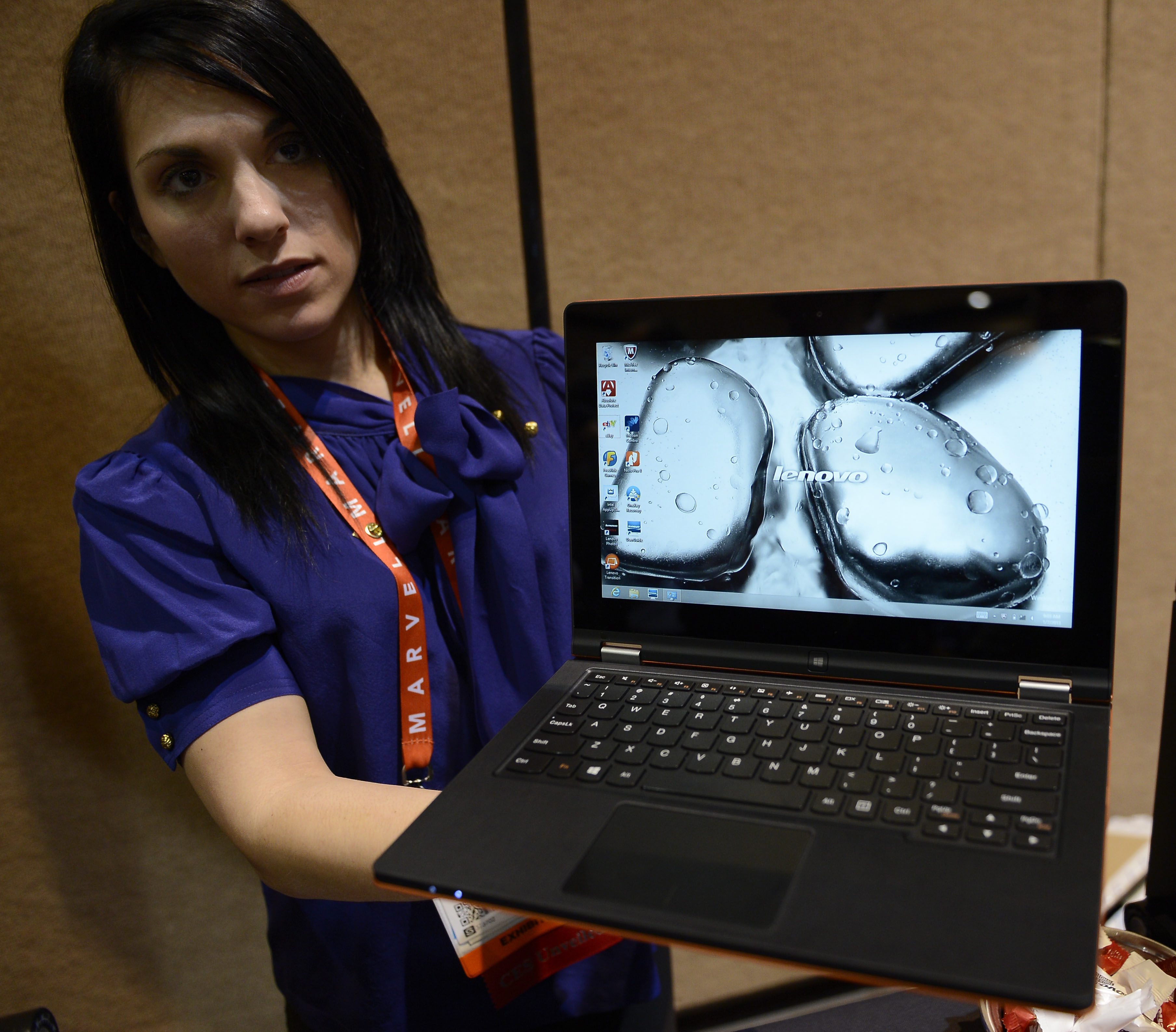 CES 2013 - компютър Lenovo Idea Pad Yoga 11S