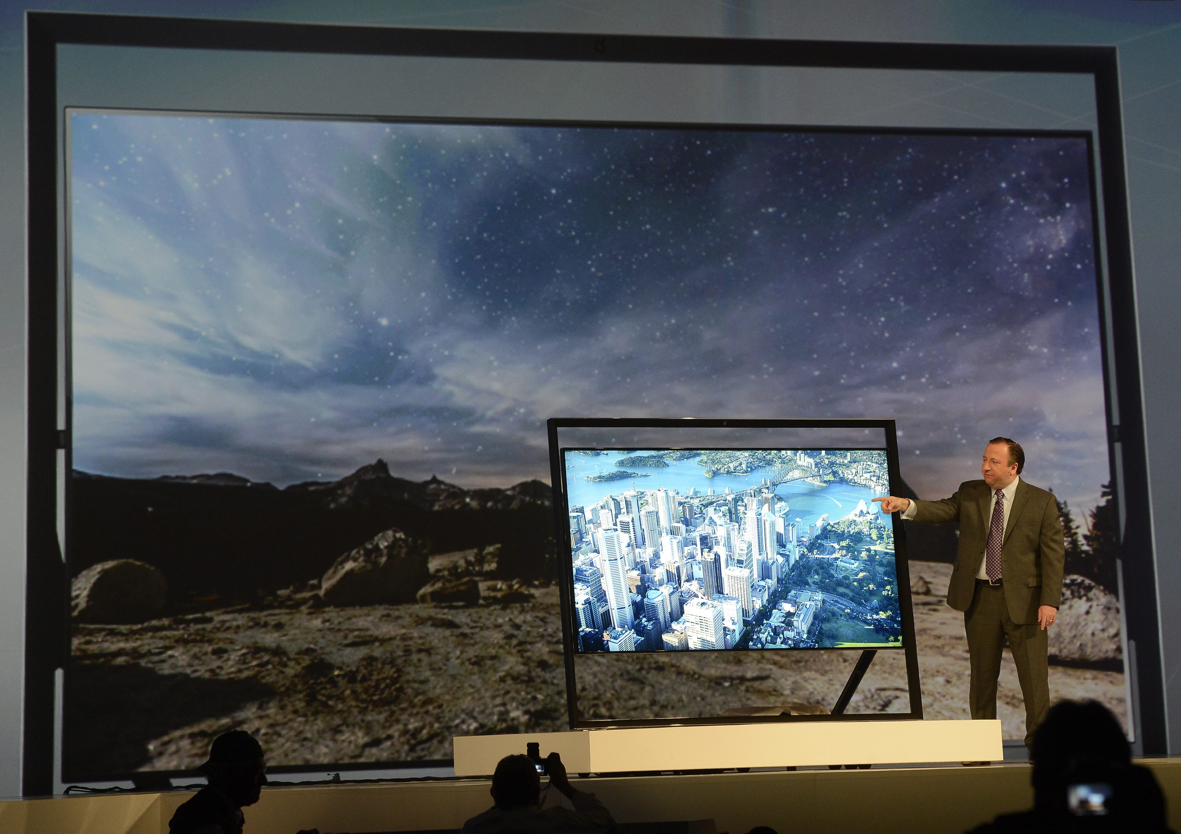 Вицепрезидентът на Samsung America представя Ultra High Definition телевизор