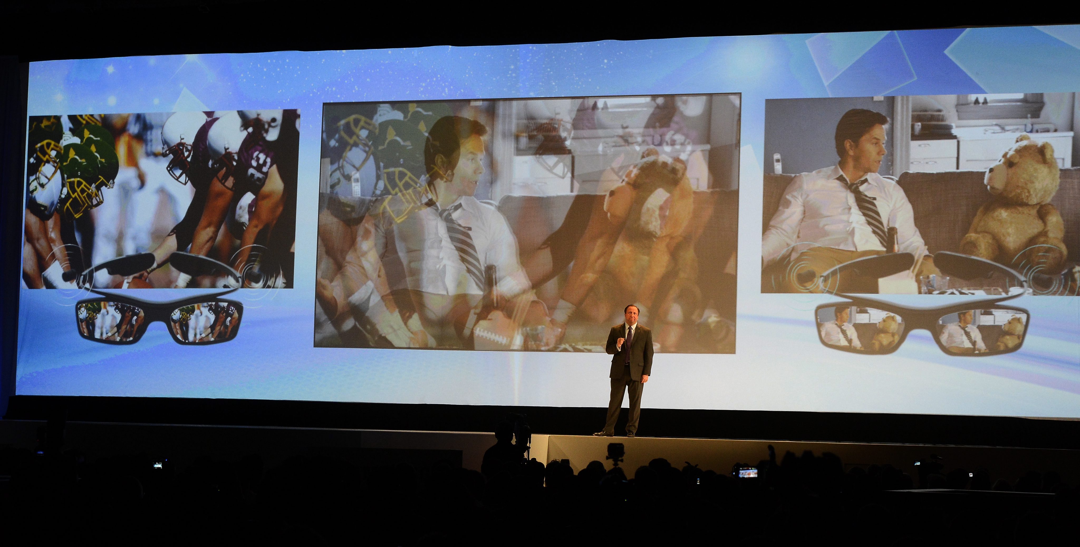 Samsung представи технология за гледане на 2 различни програми на 1 телевизор