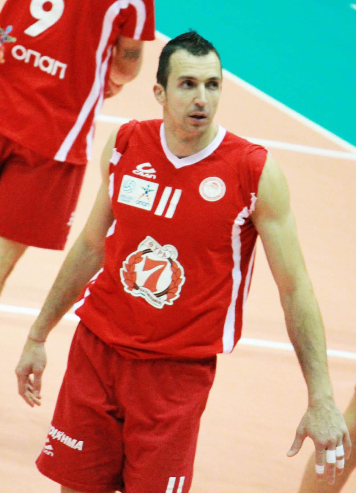 ”Олимпиакос” с Боян Йорданов се класира на финал