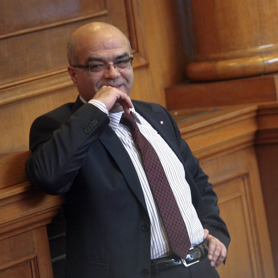 Йордан Бакалов вече подаде оставка, но тя не бе приета от военния министър