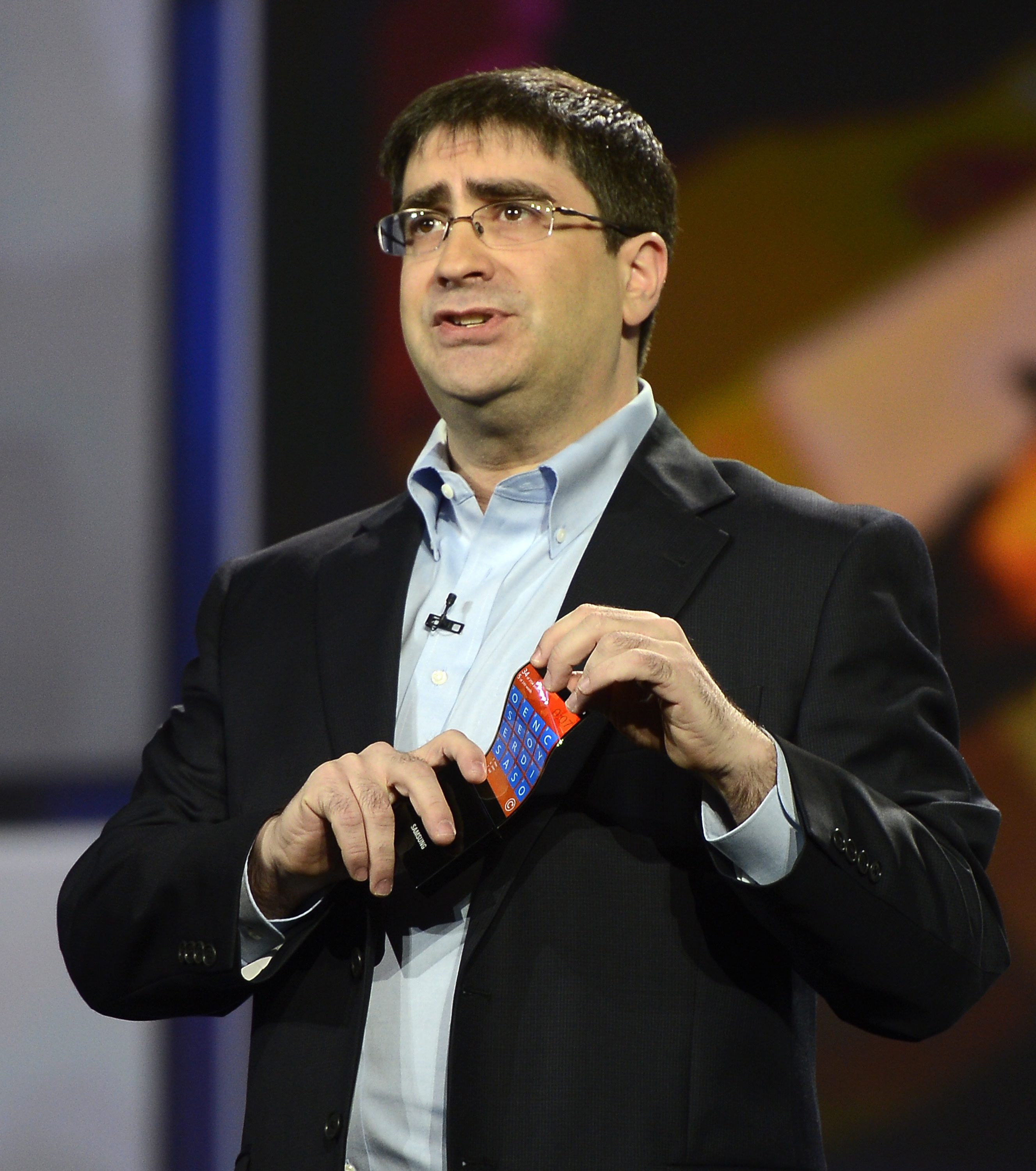 Samsung показа гъвкав дисплей за смартфони на CES 2013