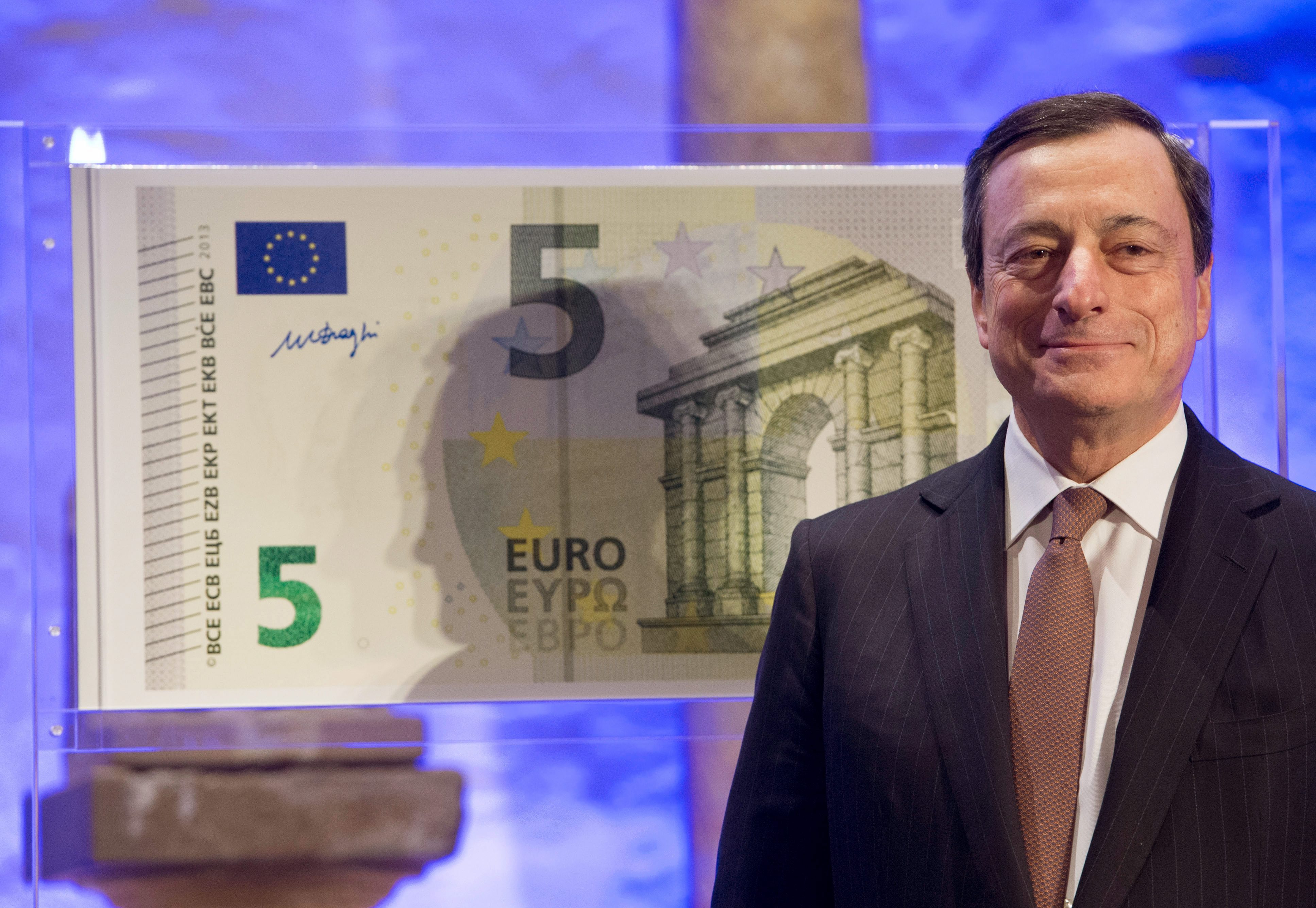 ЕЦБ няма определена цел по отношение на обменния курс на еврото, каза Марио Драги