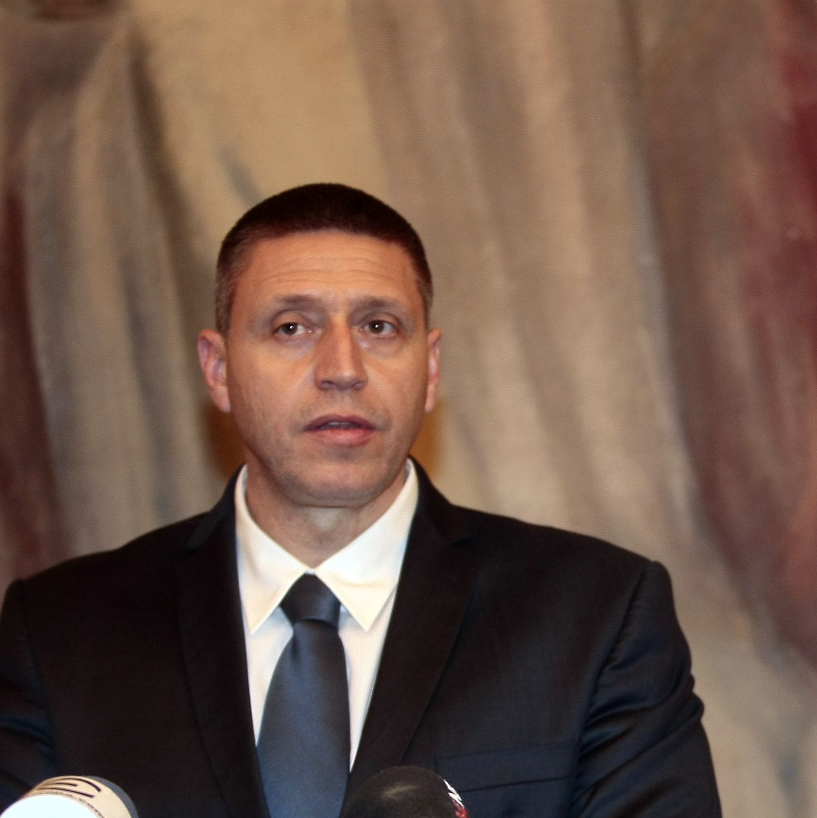 Уволниха 2-ма от НСО заради атаката срещу Доган