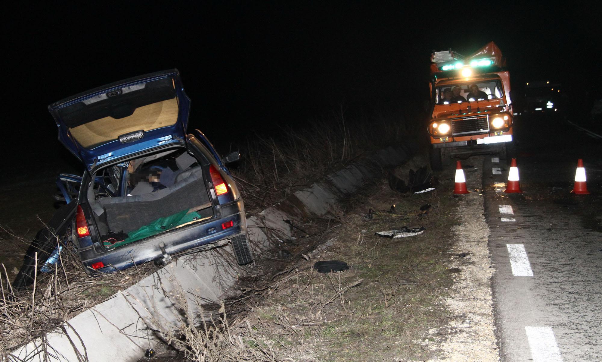 Три жертви след челен удар в Разградско