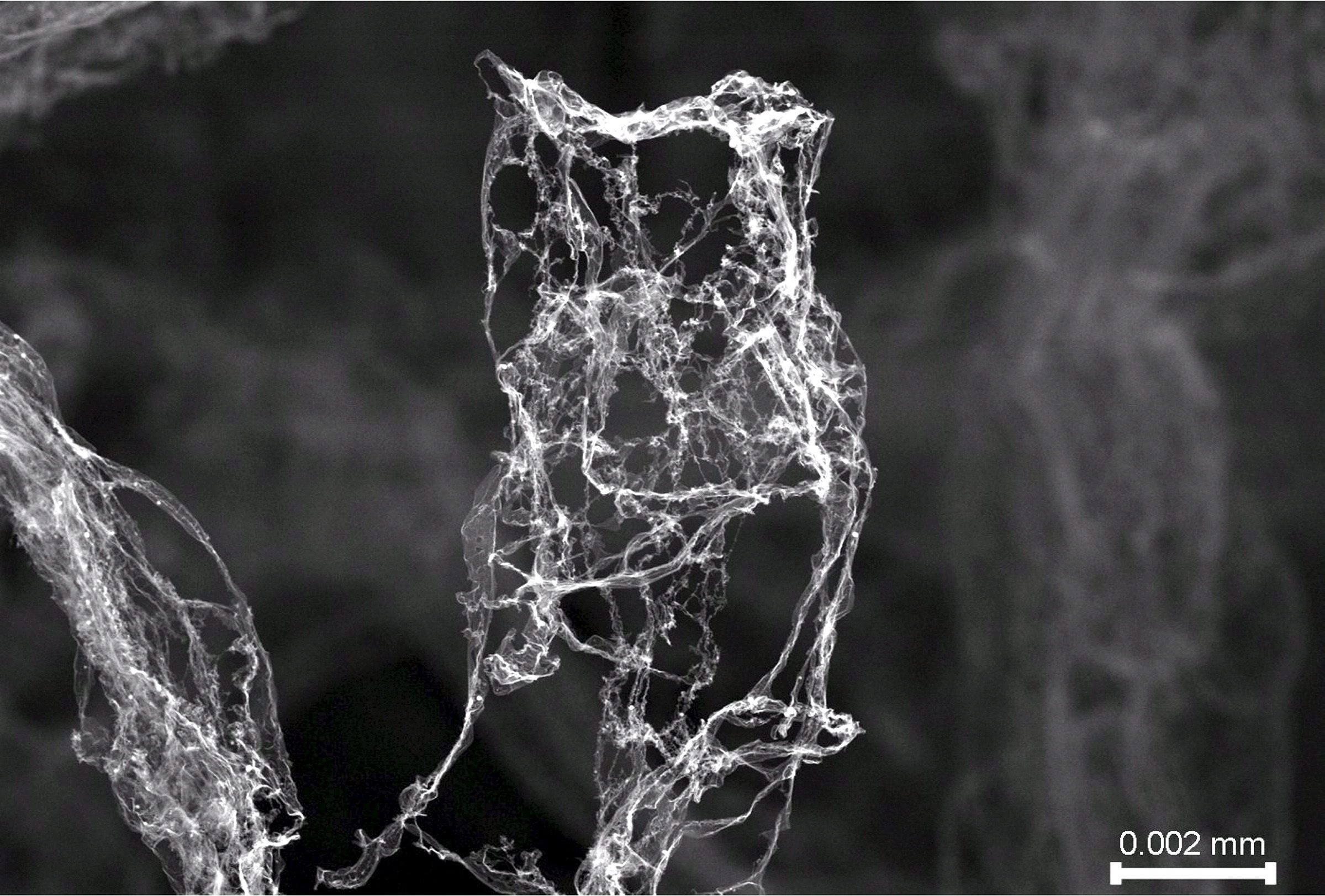 Нановлакното може да се използва при създаването на широк спектър от филтри, медицински материали, козметика и дрехи (сн. архив)