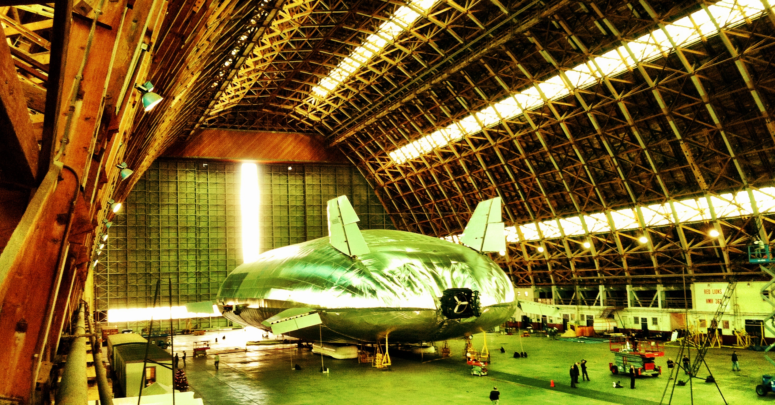 Уникалният хибриден самолет-дирижабъл ”Аероскрафт”