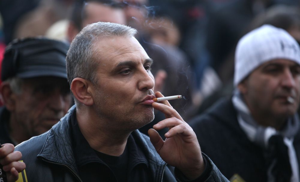 Повече от 2,1 милиона българи са заклети пушачи