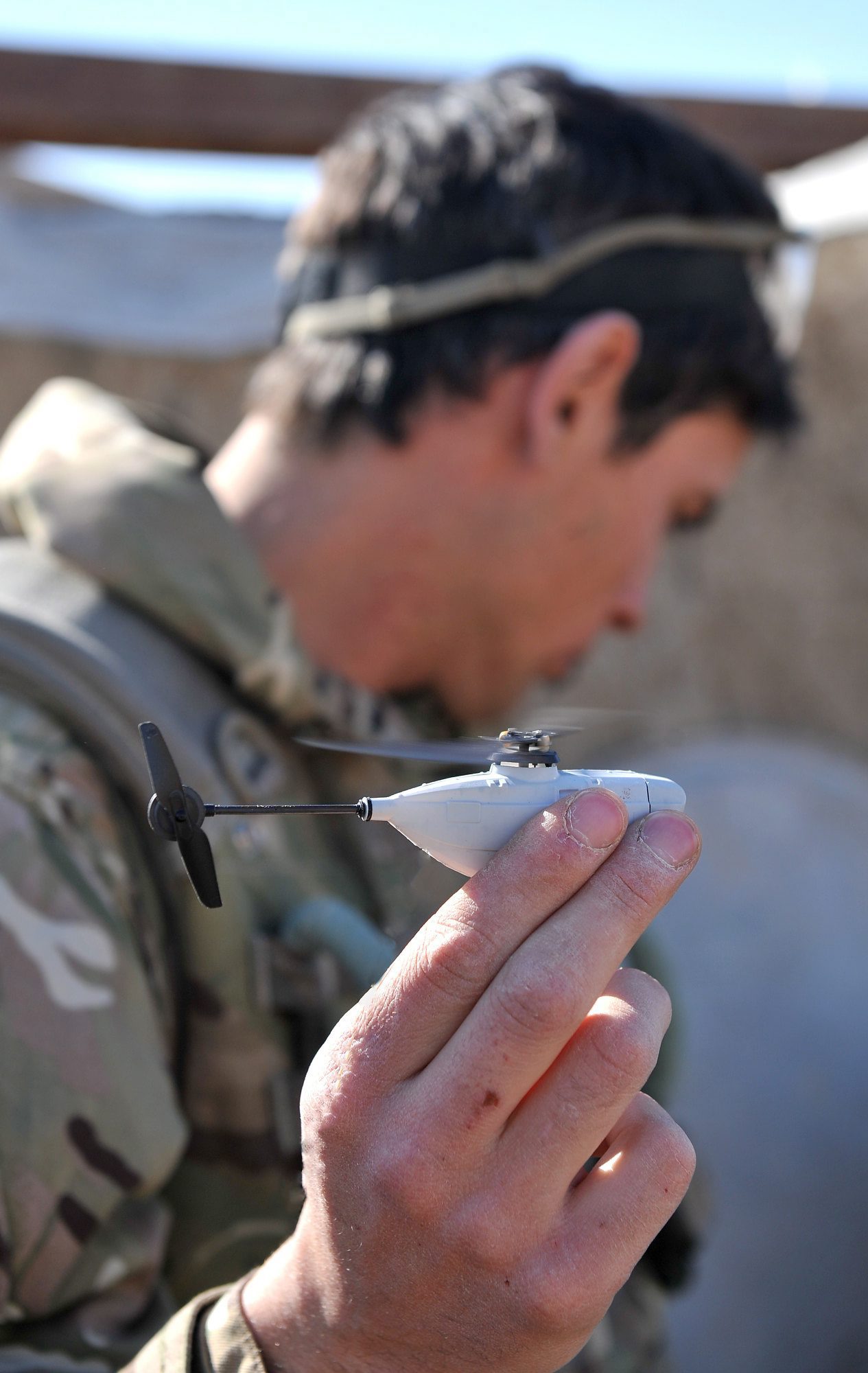 Великобритания прати в Афганистан разузнавателни самолети колкото врабче