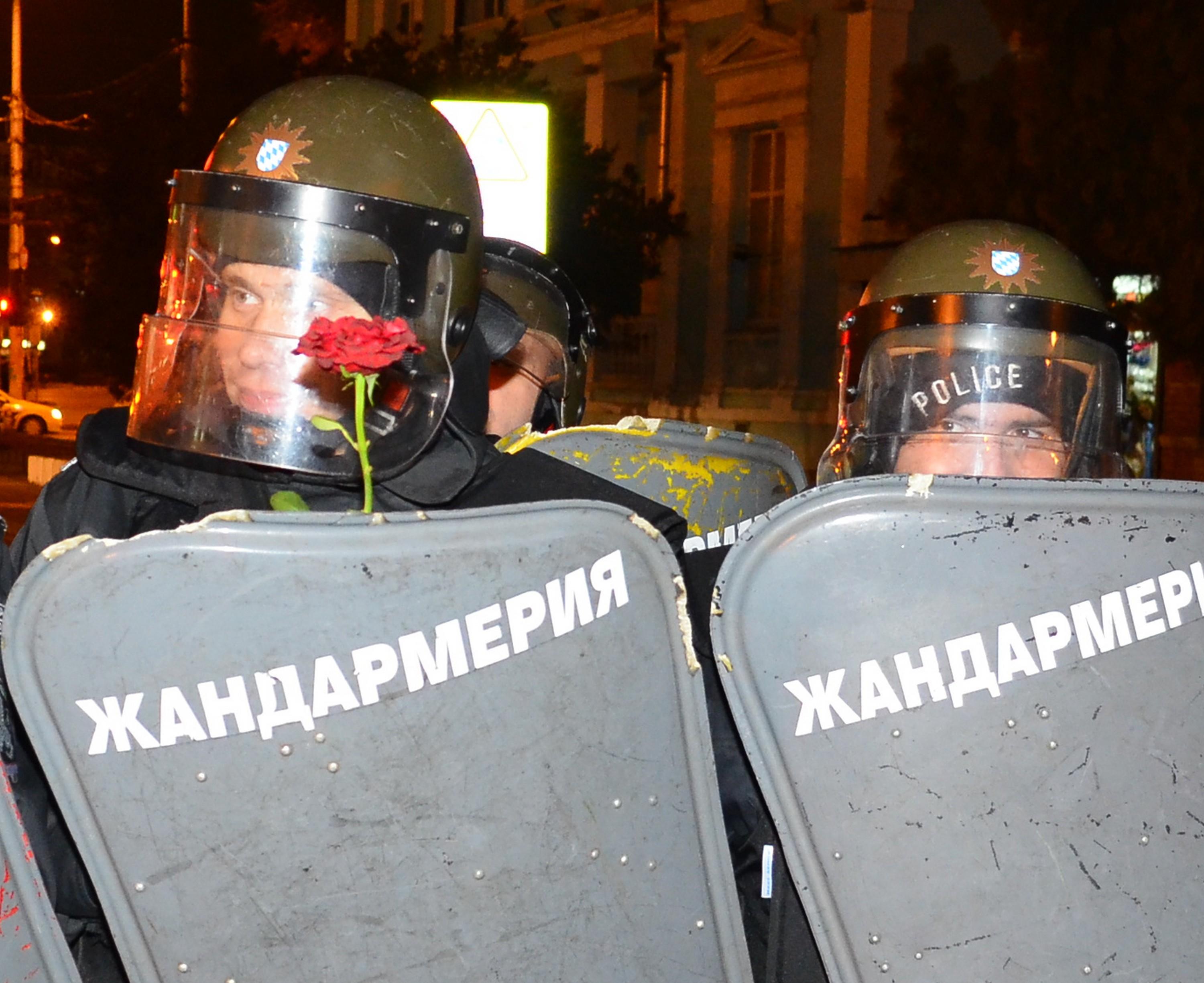 Може да се очакват още протести в България, пише ”Икономист”