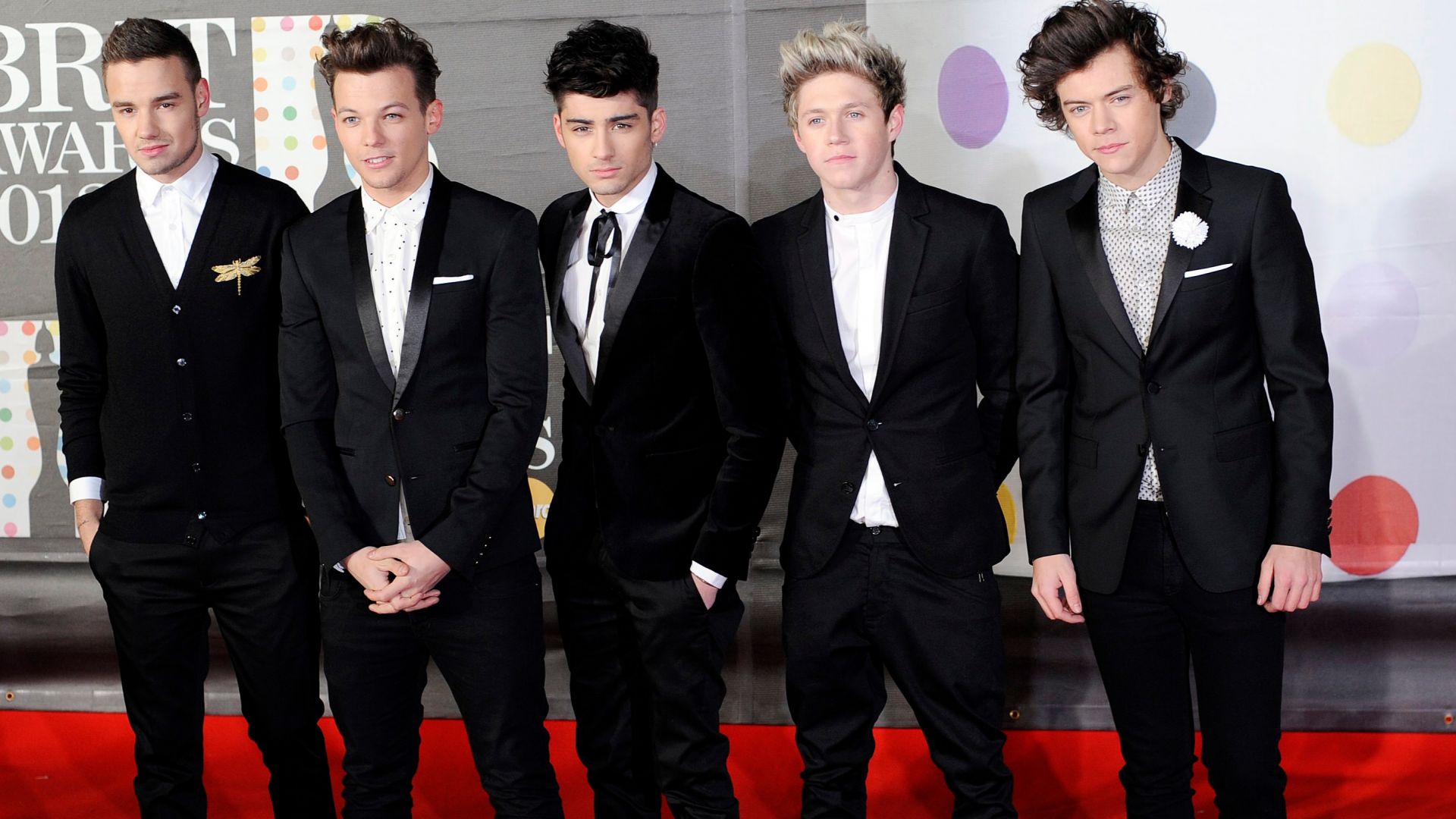 One Direction отбелязват 10-ата си годишнина със сайт