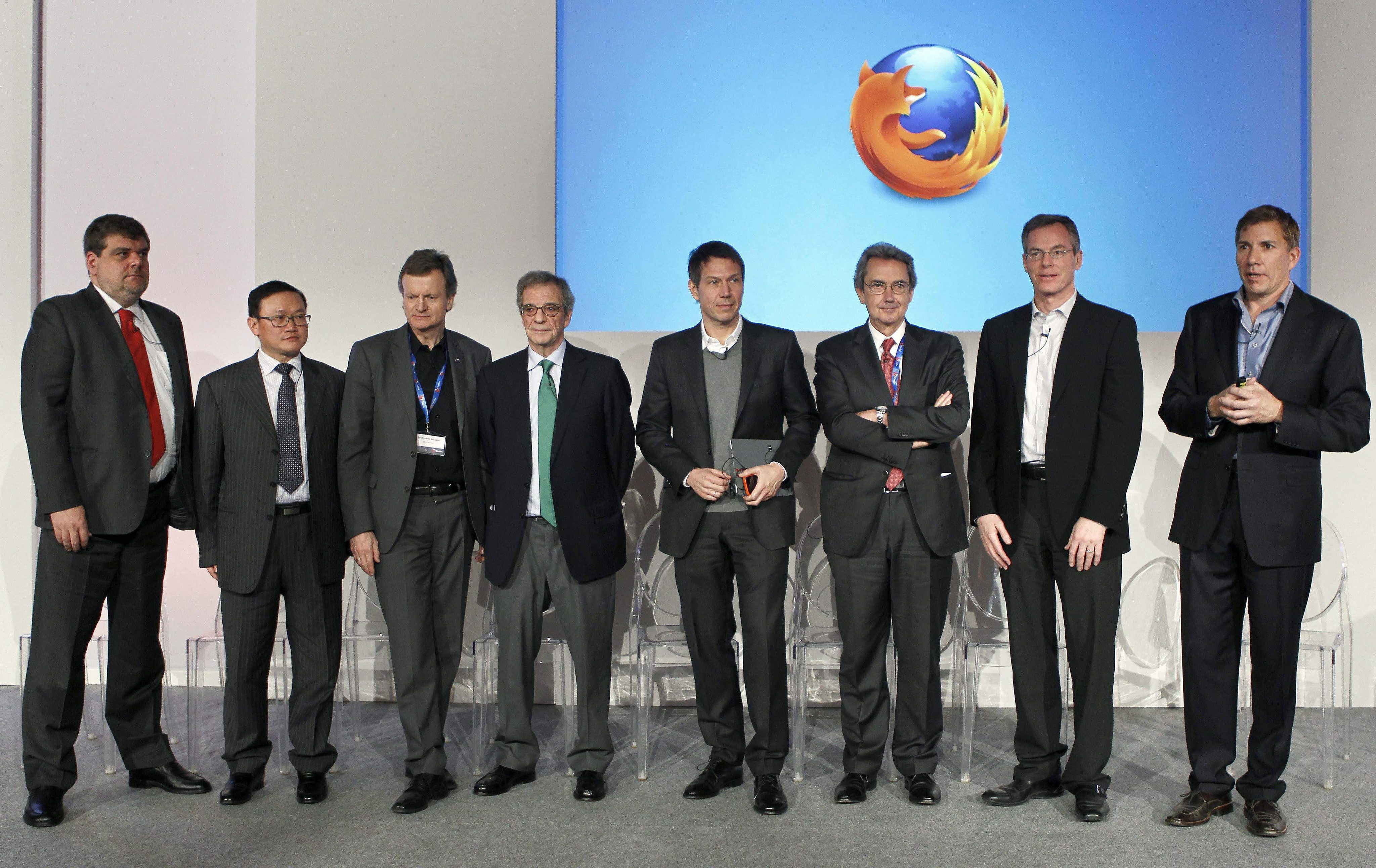 ”Firefox OS да бъде пуснат на всички континенти”, заяви управляващият директор на Mozilla Гари Ковач