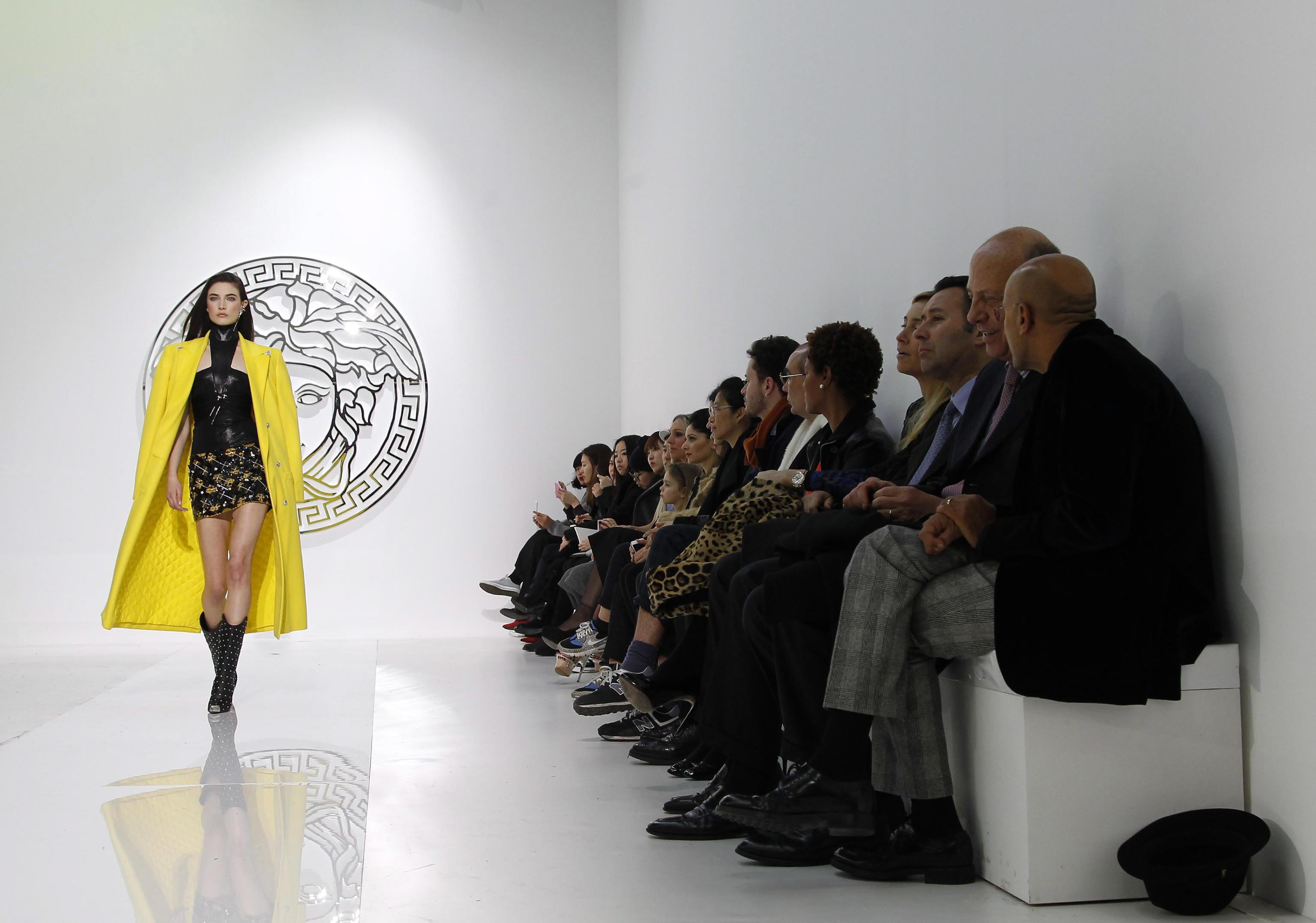 Модел на Versace Есен/Зима 2013