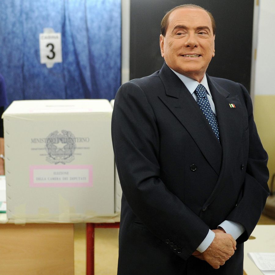 Берлускони не изключва коалиция с левите, но не и с Монти