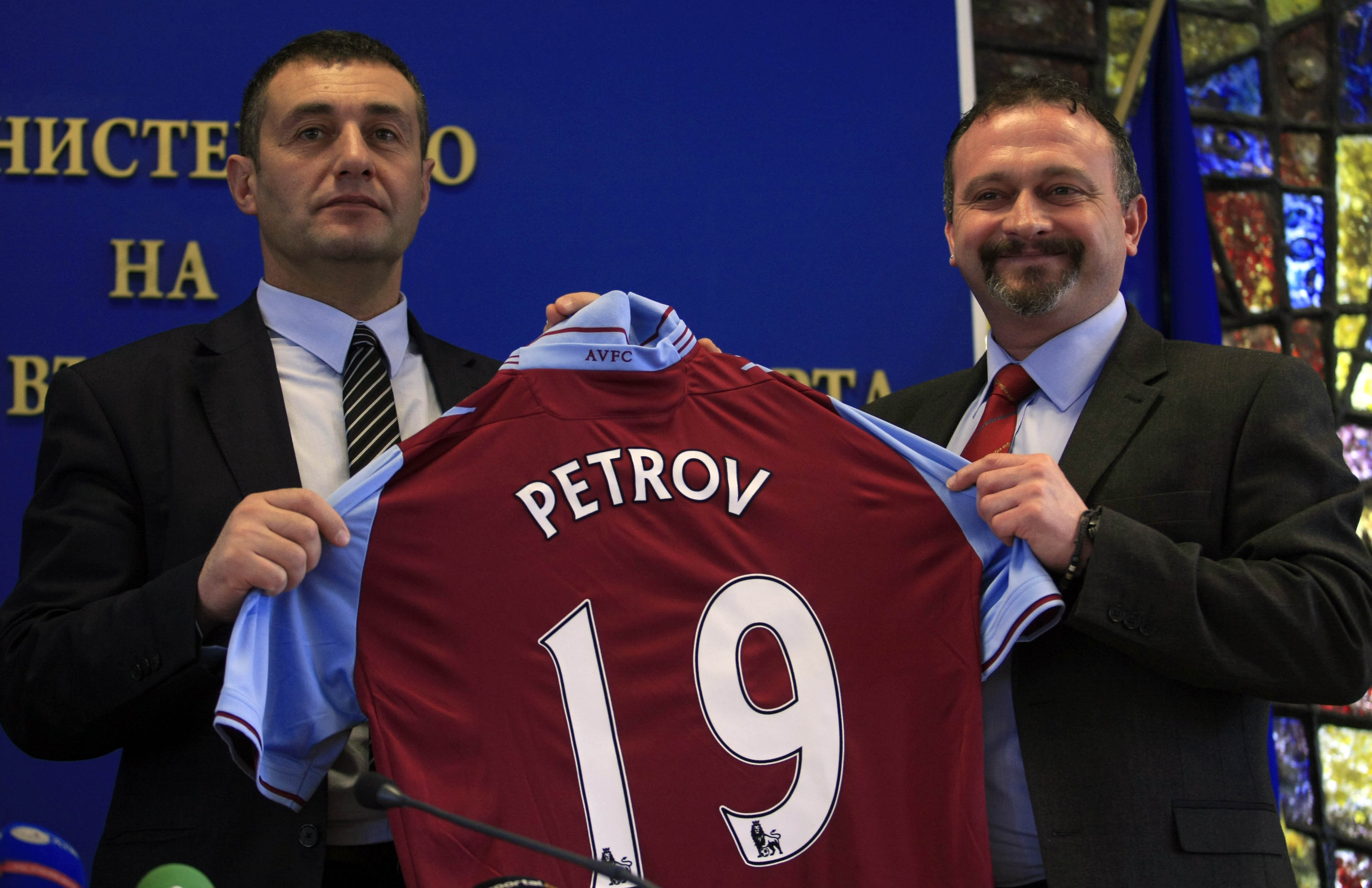 Камата и Бербо играят благотворително за Стенли