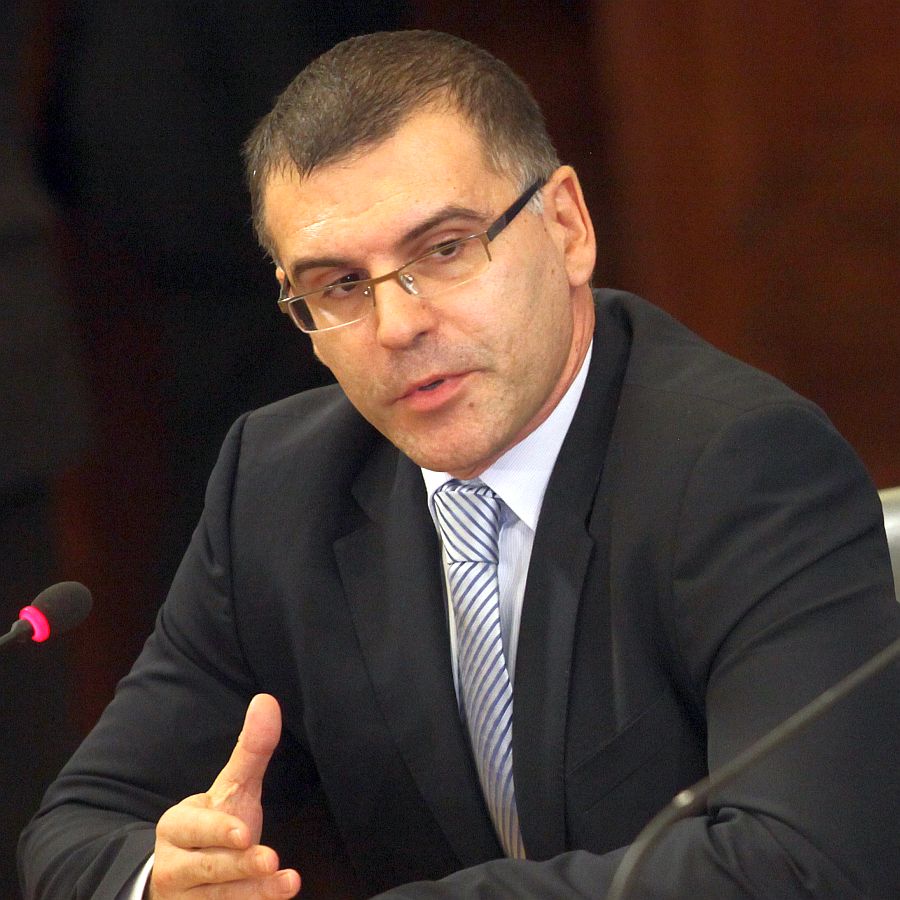 Сред авторите на доклада е и бившият финансов министър на България Симеон Дянков