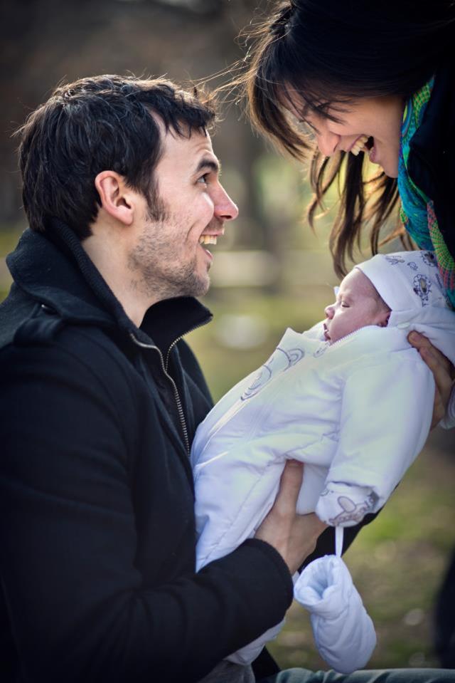 Ивайло Захариев и Миряна със сина си Филип