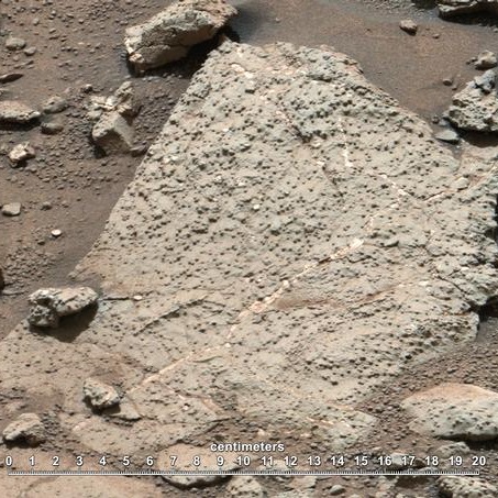 Водна среда на Марс, заснета от марсохода ”Кюриосити”