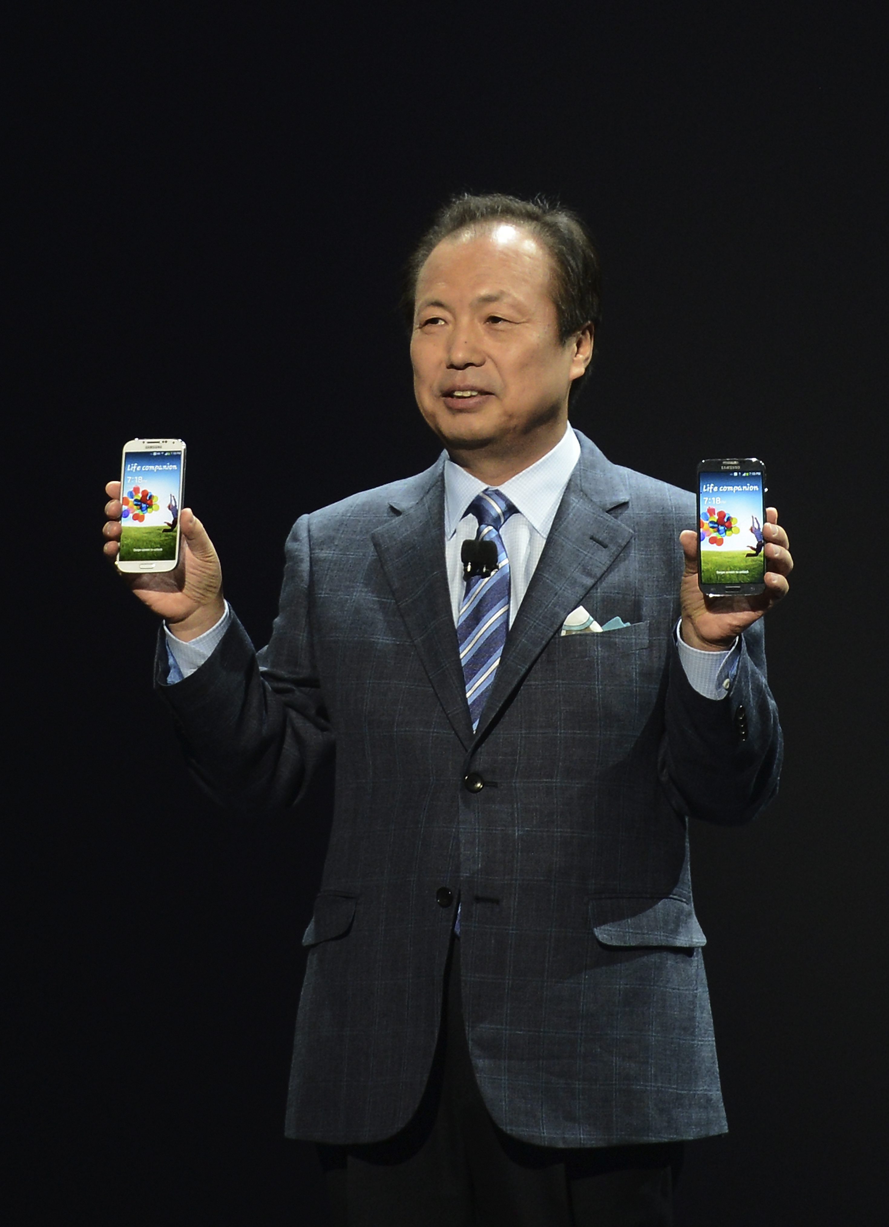 Samsung представи новия си флагман - Galaxy S4