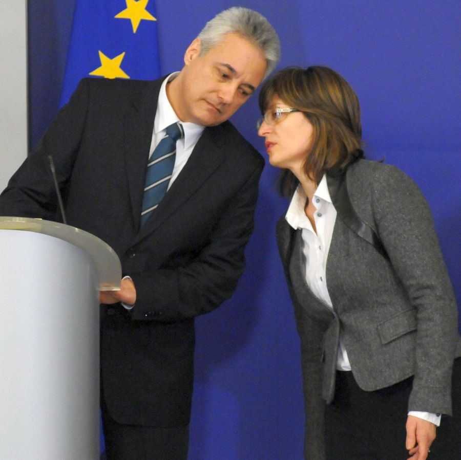 Райков ще води разговори в Брюксел за ситуацията в България