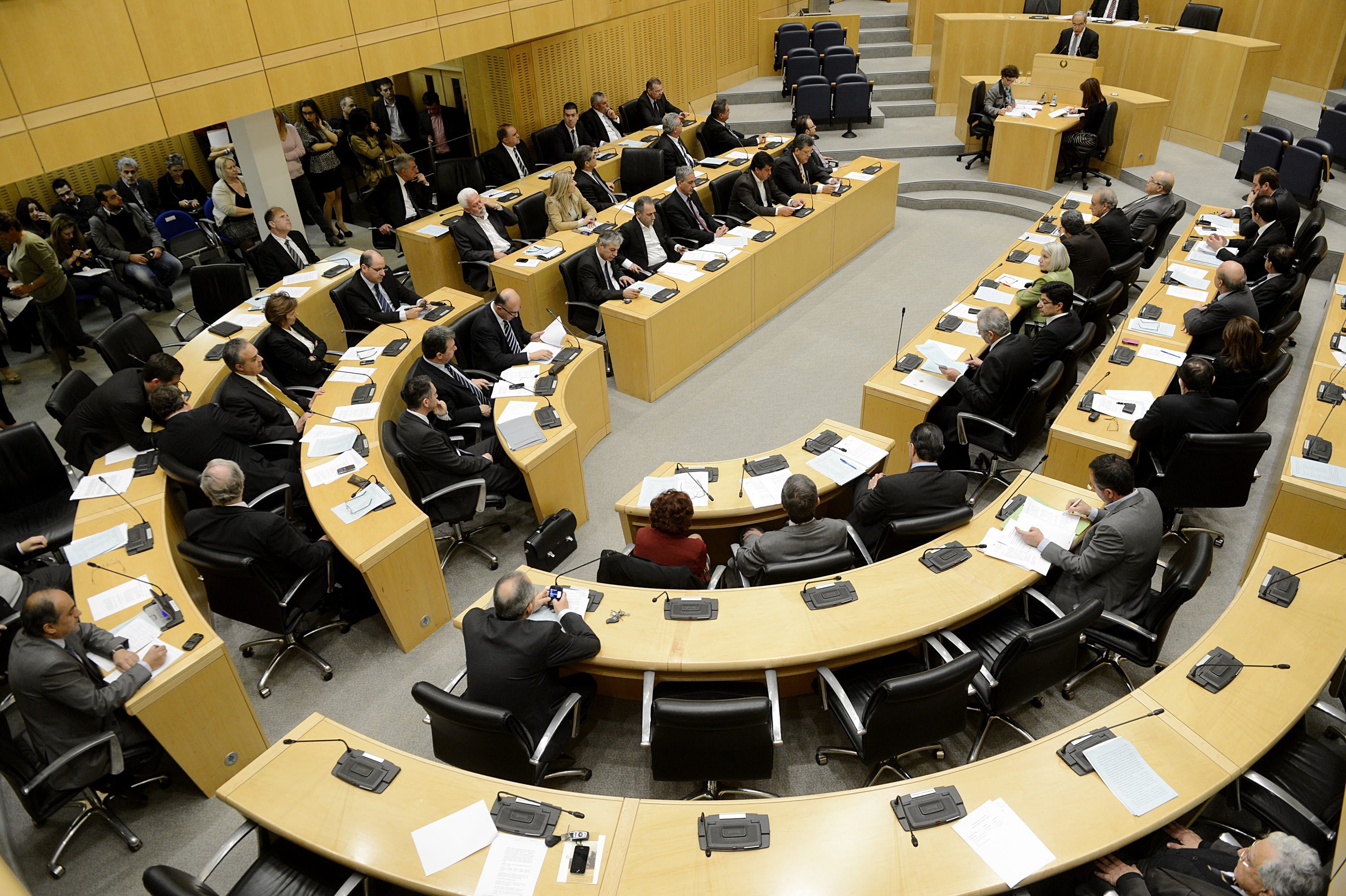Кипърският парламент не прие правителствения проект, договорен с Брюксел