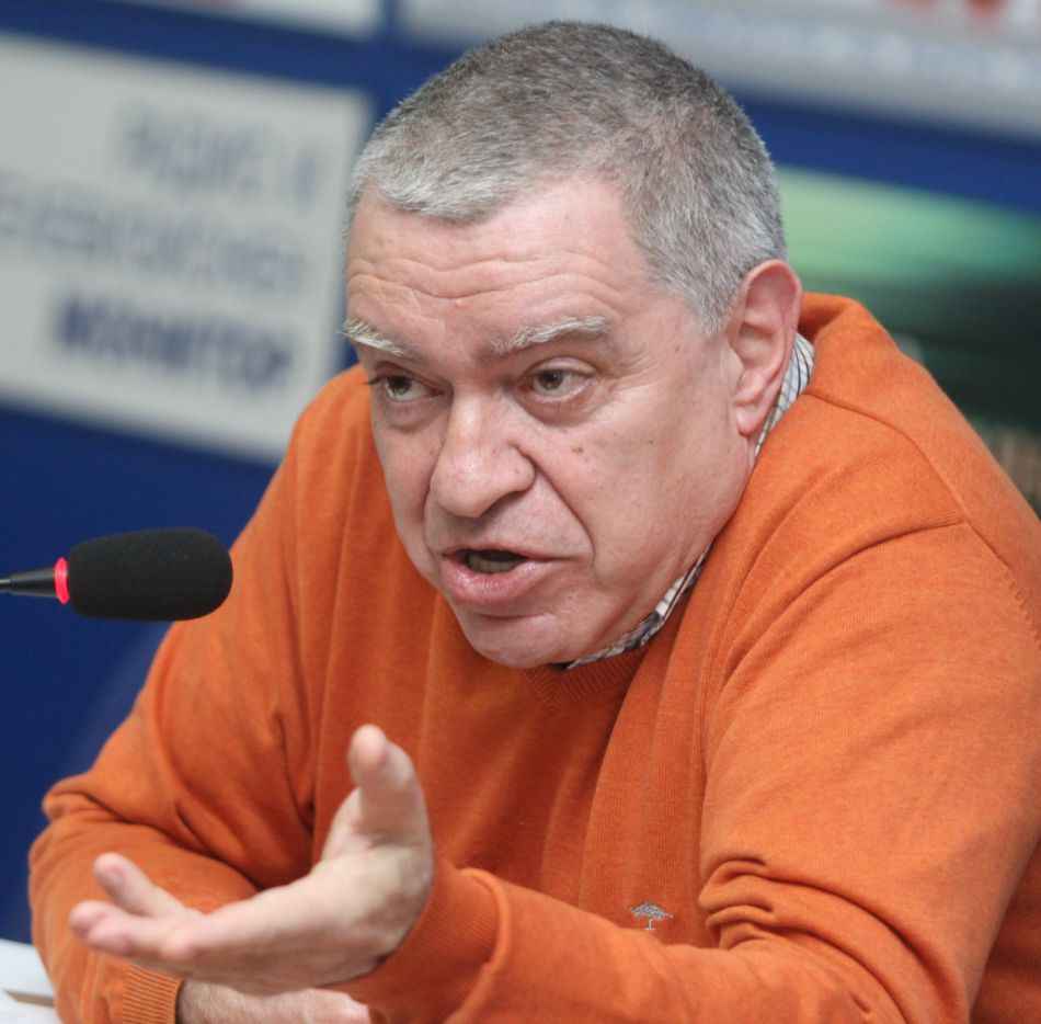 Проф. Михаил Константинов: Целта е да се стигне до непризнаване на изборите, хвърляне на страната в хаос