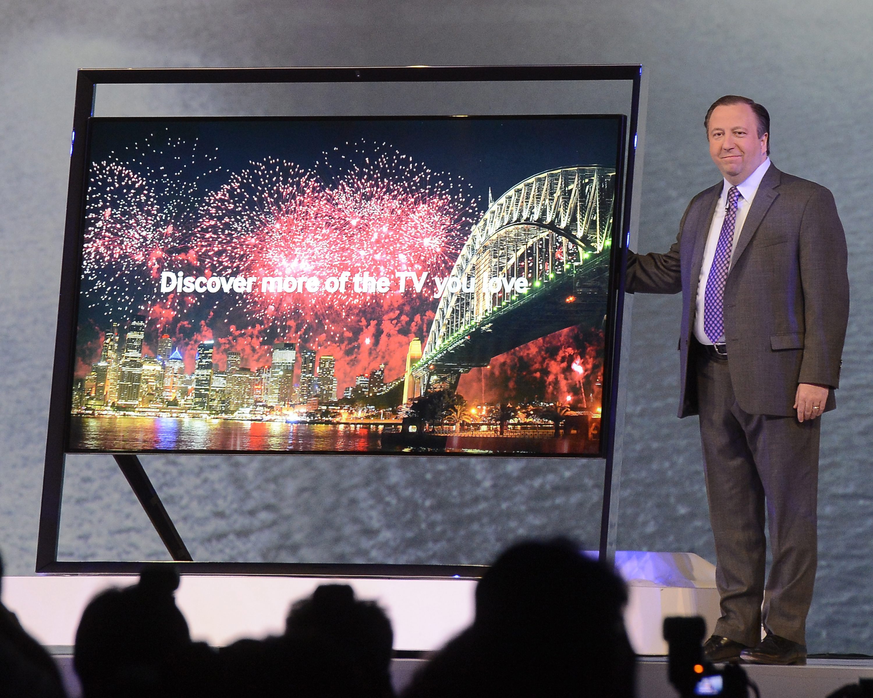 Вицепрезидентът на Samsung America представя Ultra High Definition телевизор