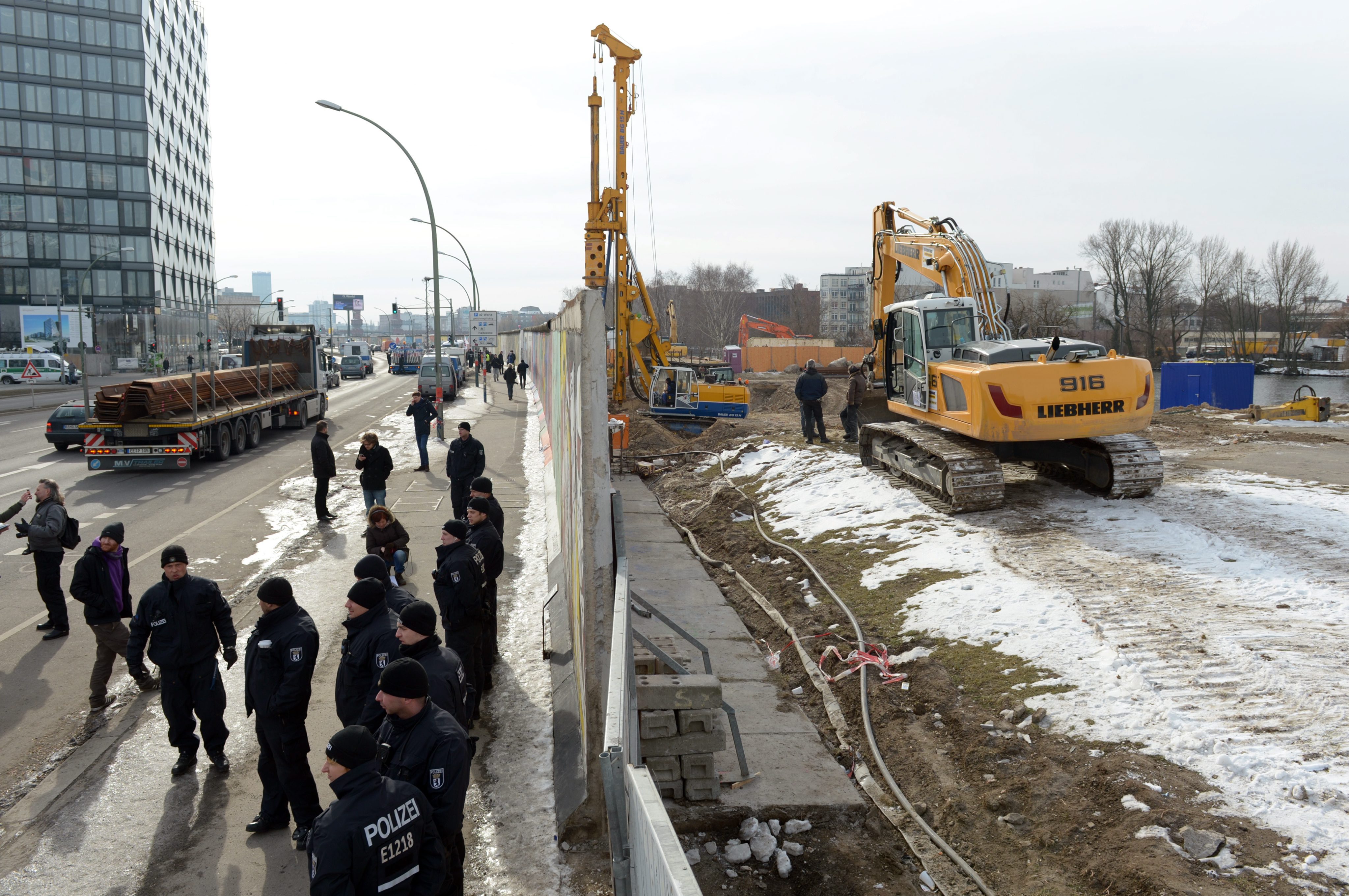 Общината планира изграждането на мост за пешеходци и велосипедисти