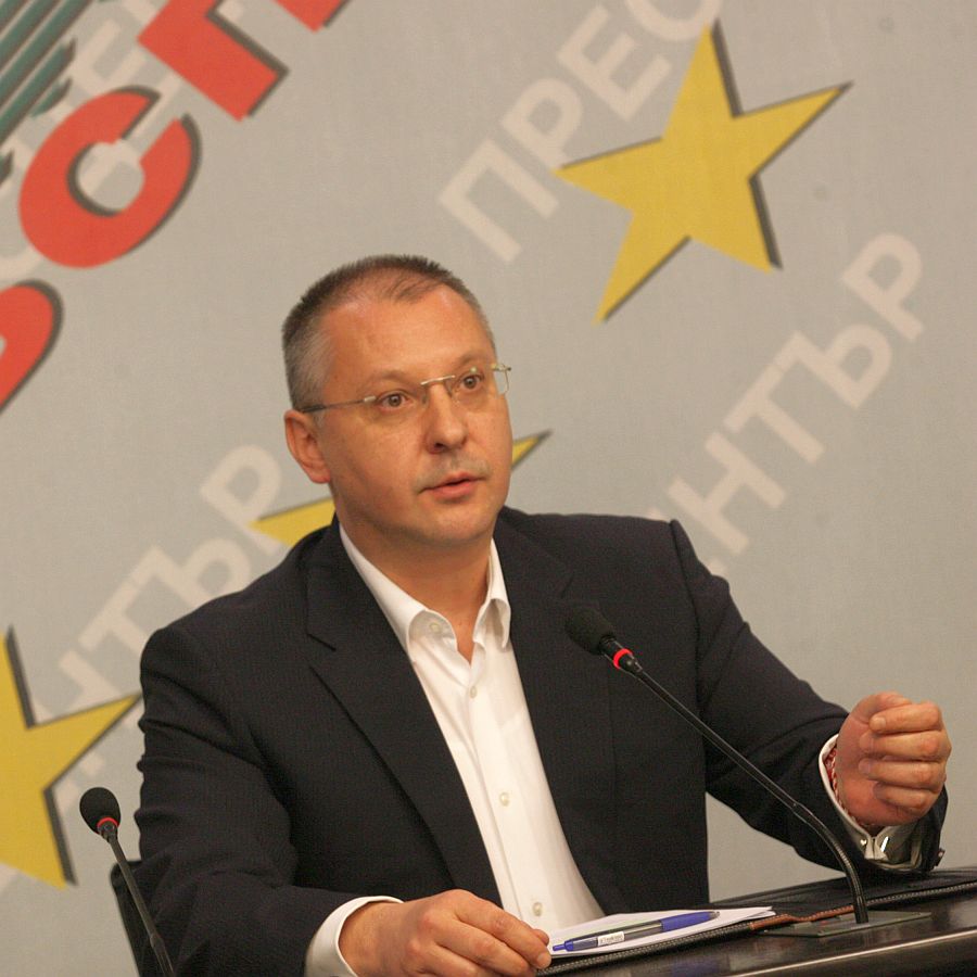 Станишев твърди, че са подслушвани политици по нареждане на Цветанов