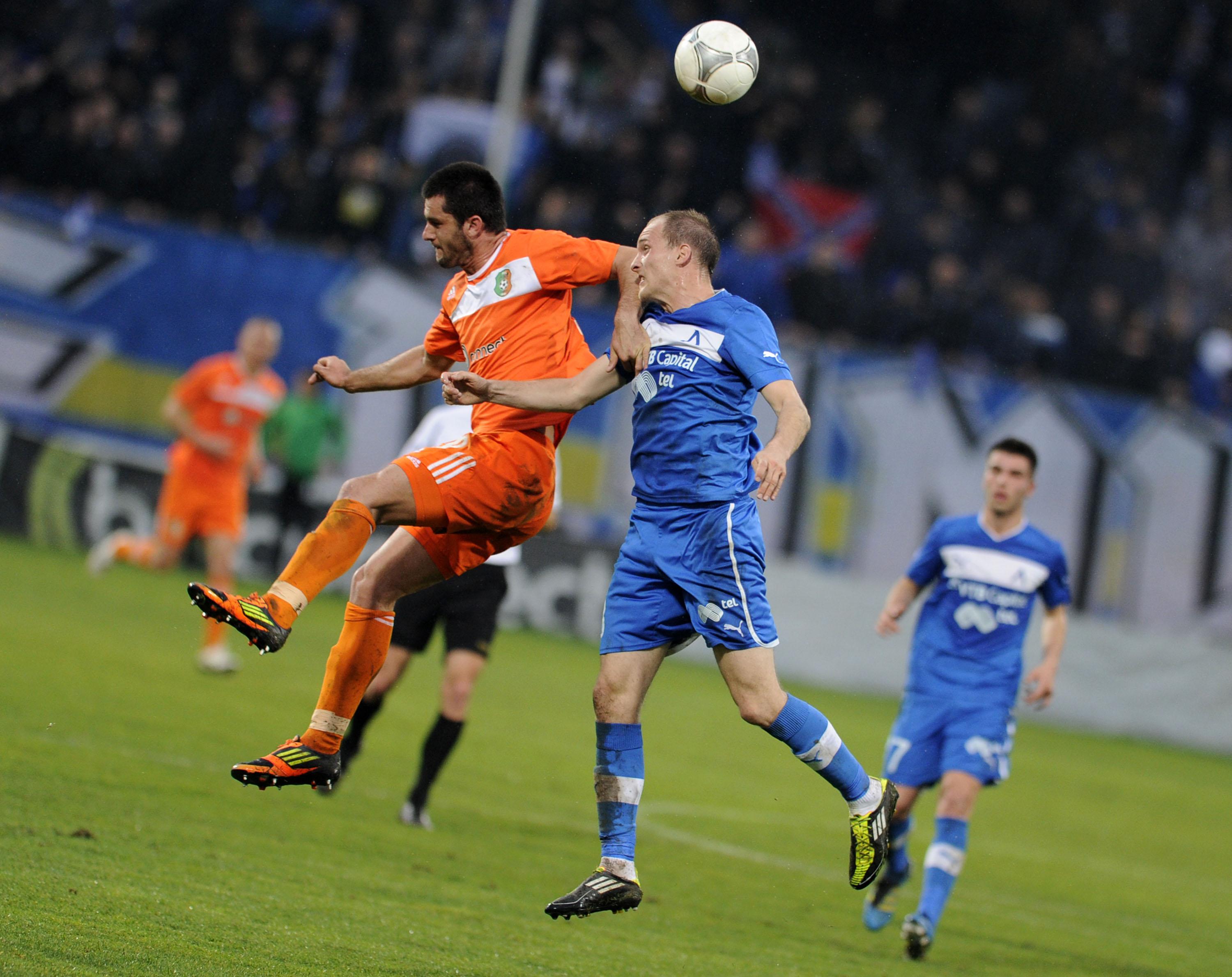 Левски загуби с 2:1 от Литекс в Ловеч