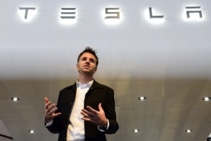 Tesla - бизнес модел за пример
